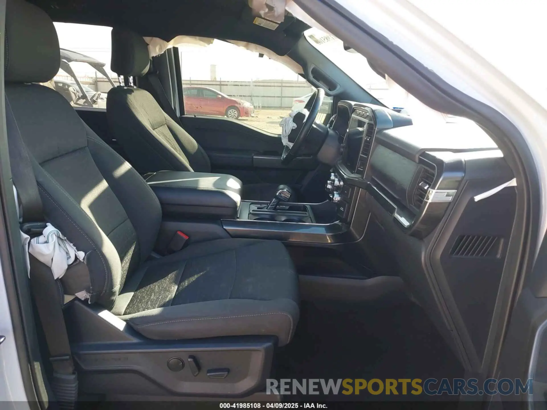 5 fotografías del automóvil dañado 1FTEW1EP6NKD68369 FORD F-150 2022
