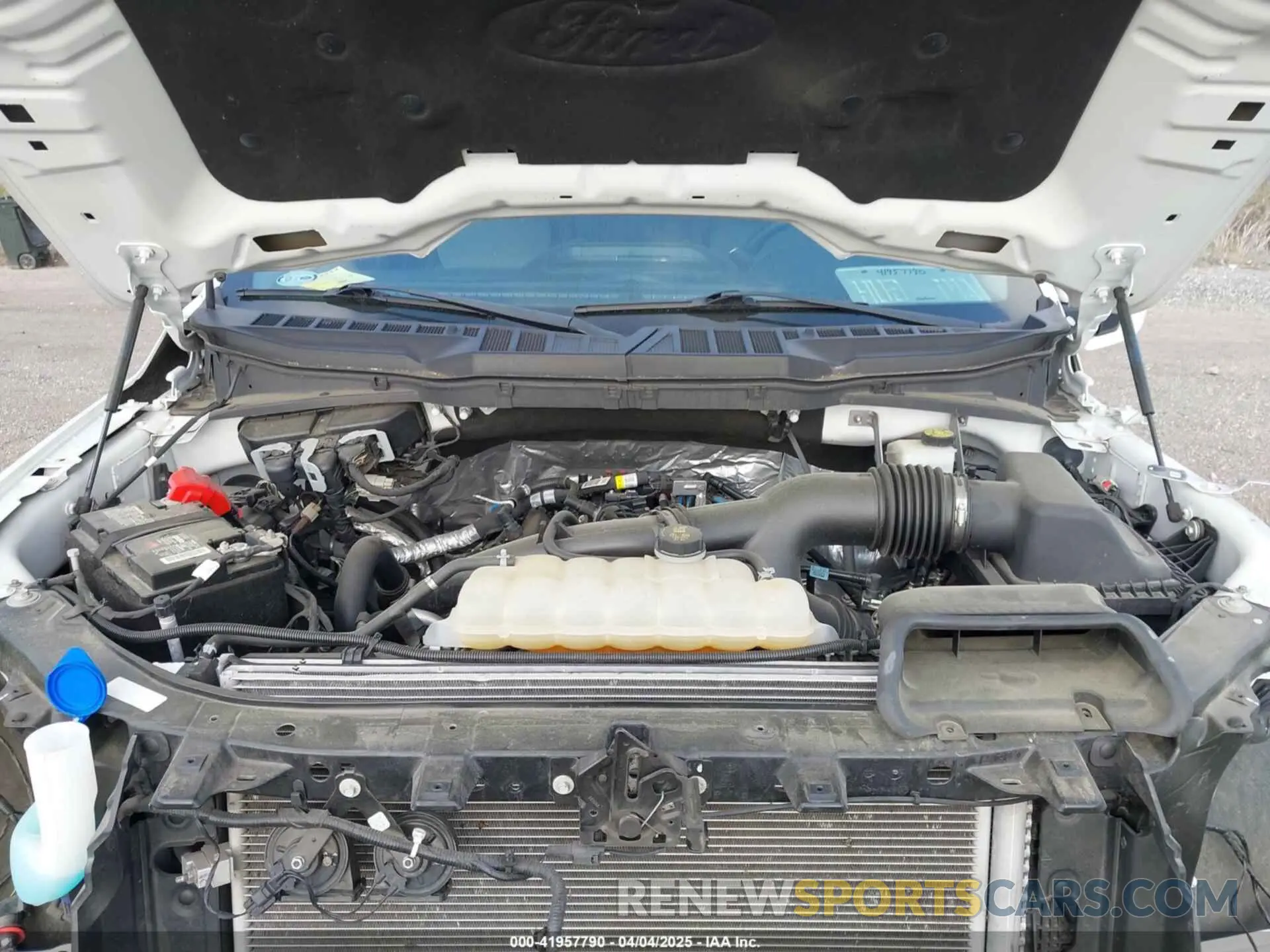 10 fotografías del automóvil dañado 1FTEW1EP9NKE36664 FORD F-150 2022