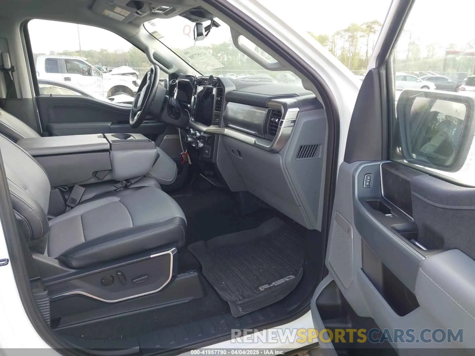 5 fotografías del automóvil dañado 1FTEW1EP9NKE36664 FORD F-150 2022