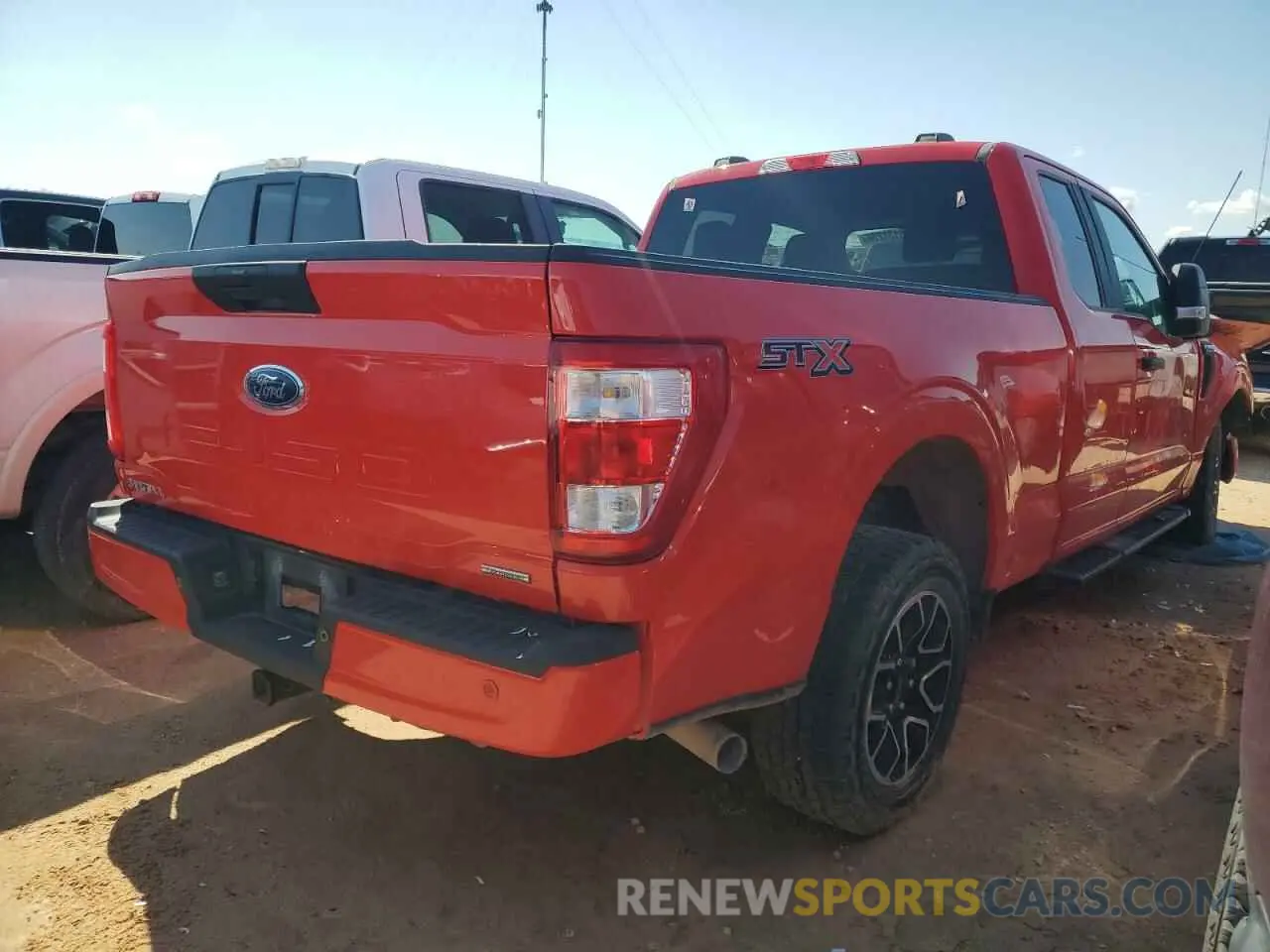 3 fotografías del automóvil dañado 1FTEX1CP1NKF06416 FORD F-150 2022