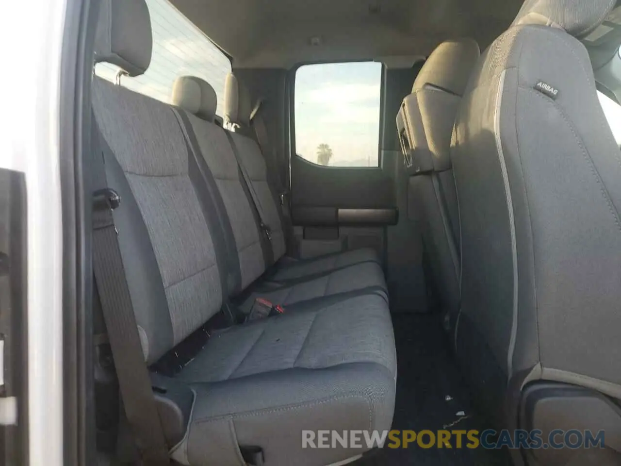 10 fotografías del automóvil dañado 1FTEX1CP7NKE45346 FORD F-150 2022