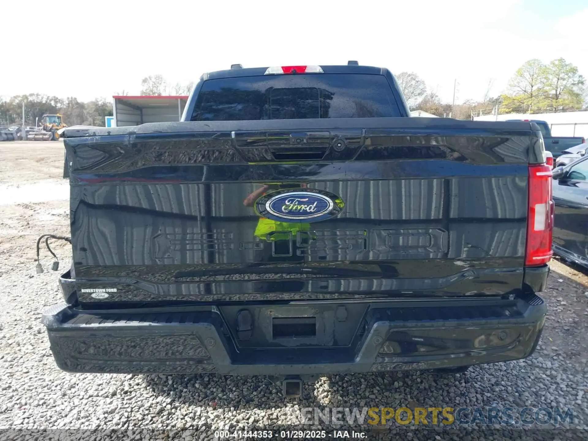 16 fotografías del automóvil dañado 1FTFW1E50NFB13499 FORD F-150 2022