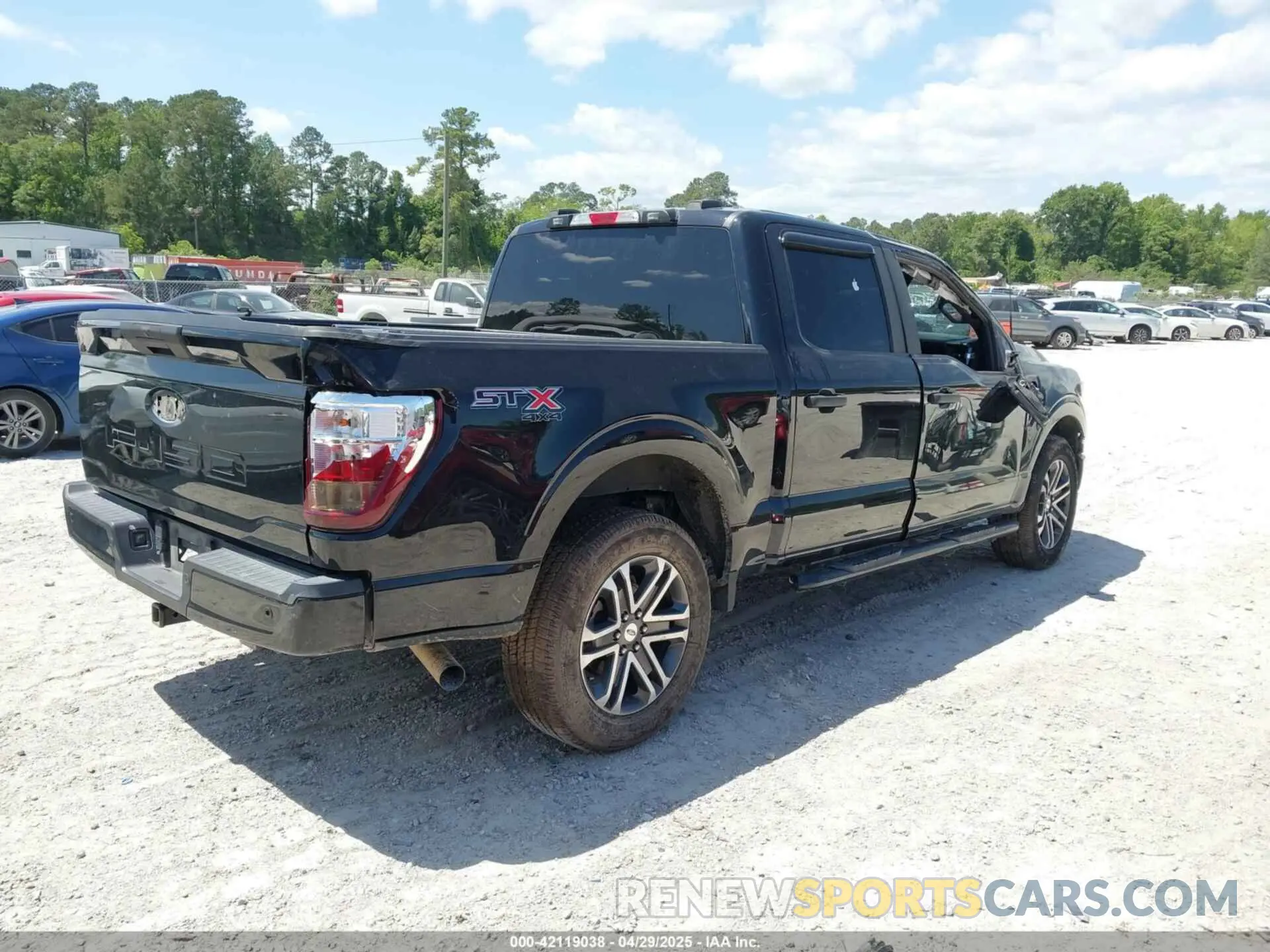 4 fotografías del automóvil dañado 1FTFW1E51NFA19292 FORD F-150 2022