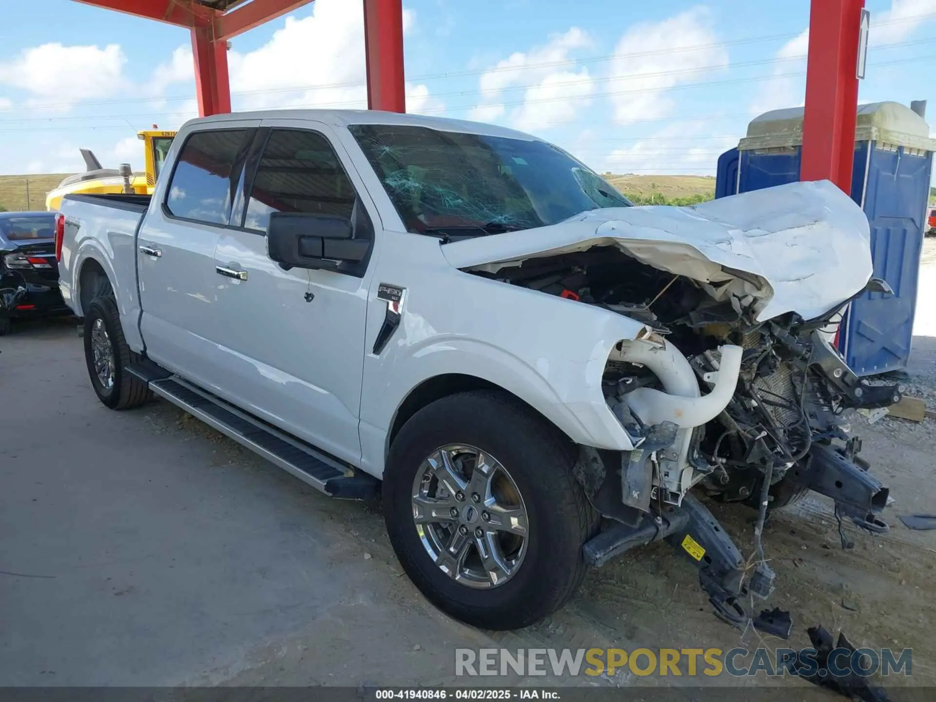 1 fotografías del automóvil dañado 1FTFW1E55NFB73942 FORD F-150 2022