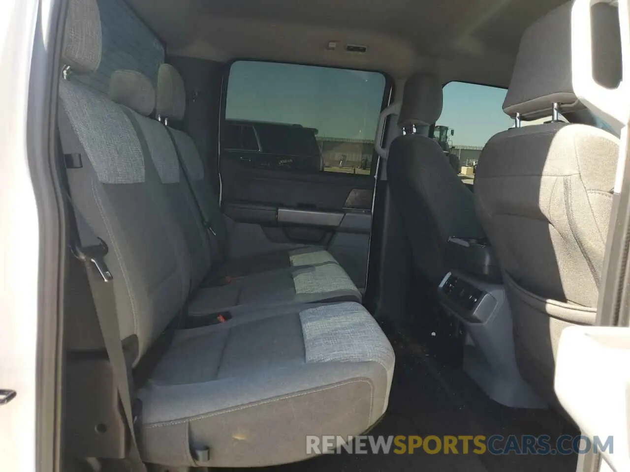 10 fotografías del automóvil dañado 1FTFW1E56NFB59886 FORD F-150 2022