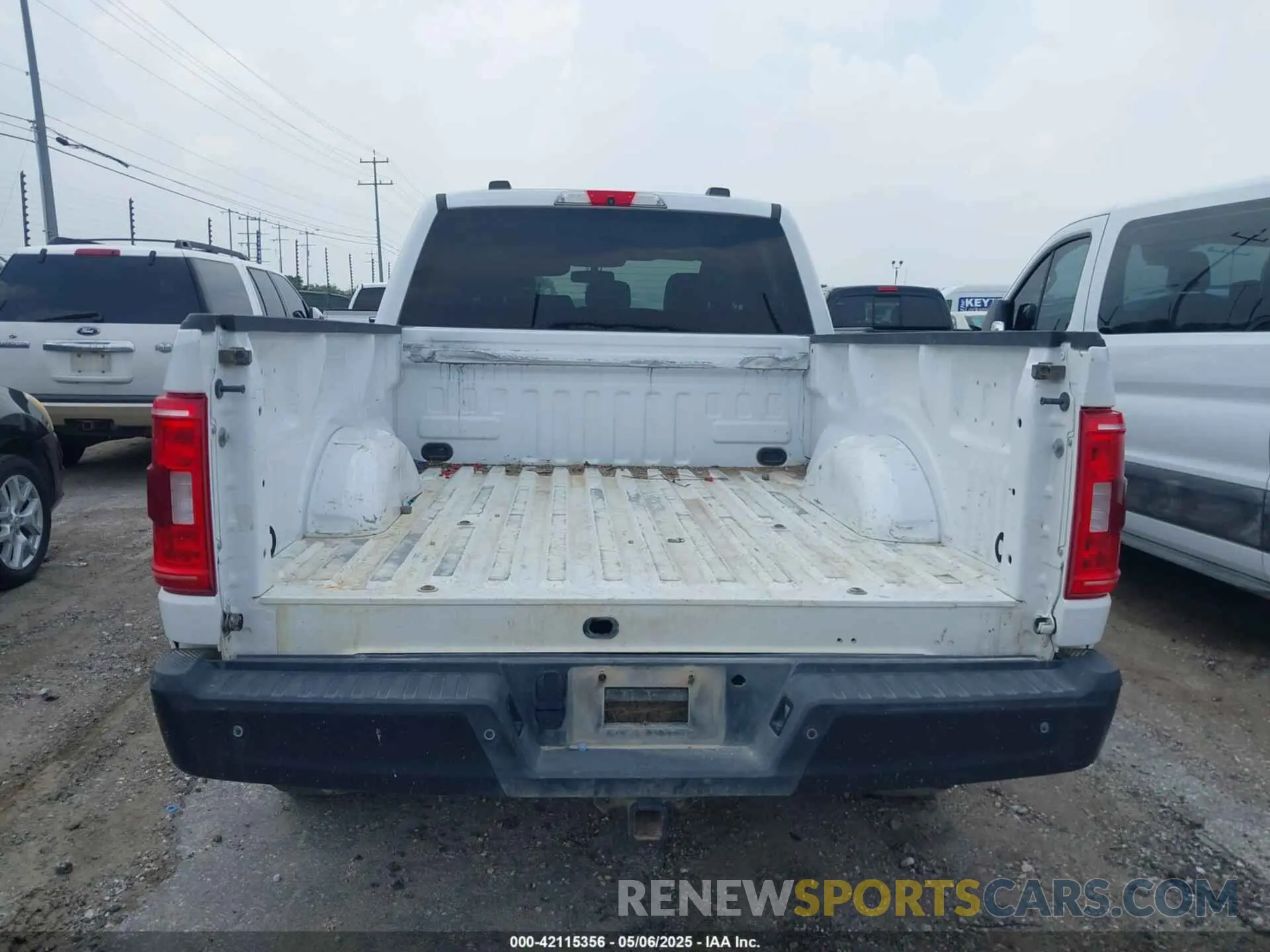 16 fotografías del automóvil dañado 1FTFW1E57NKE11717 FORD F-150 2022