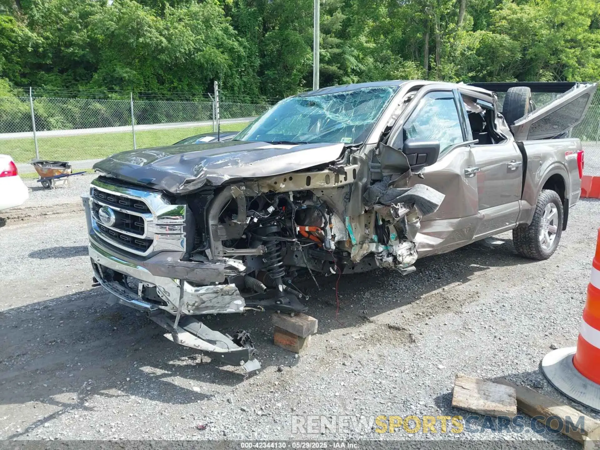 2 fotografías del automóvil dañado 1FTFW1E5XNFC05087 FORD F-150 2022