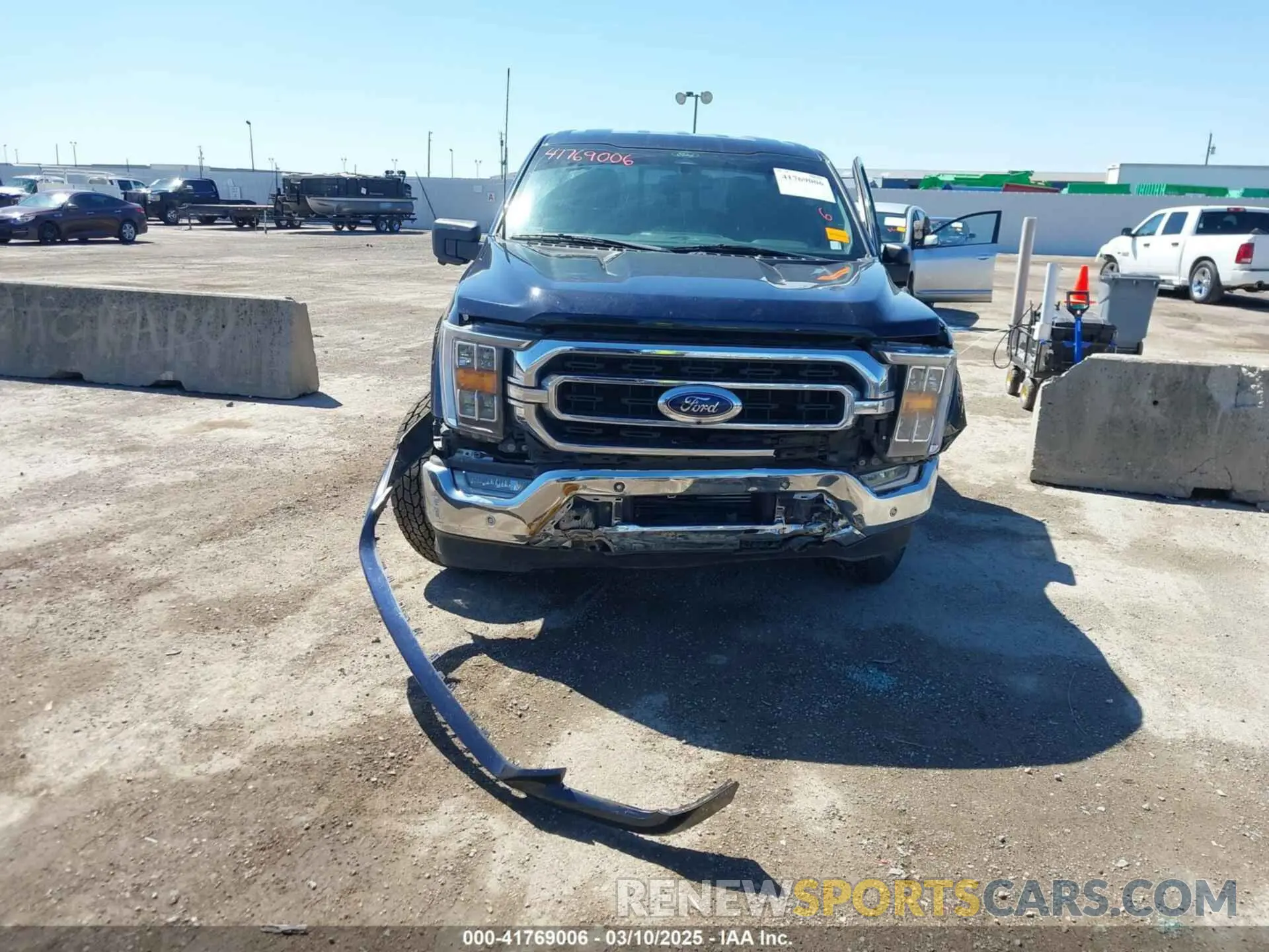 12 fotografías del automóvil dañado 1FTFW1E82NKD87353 FORD F-150 2022