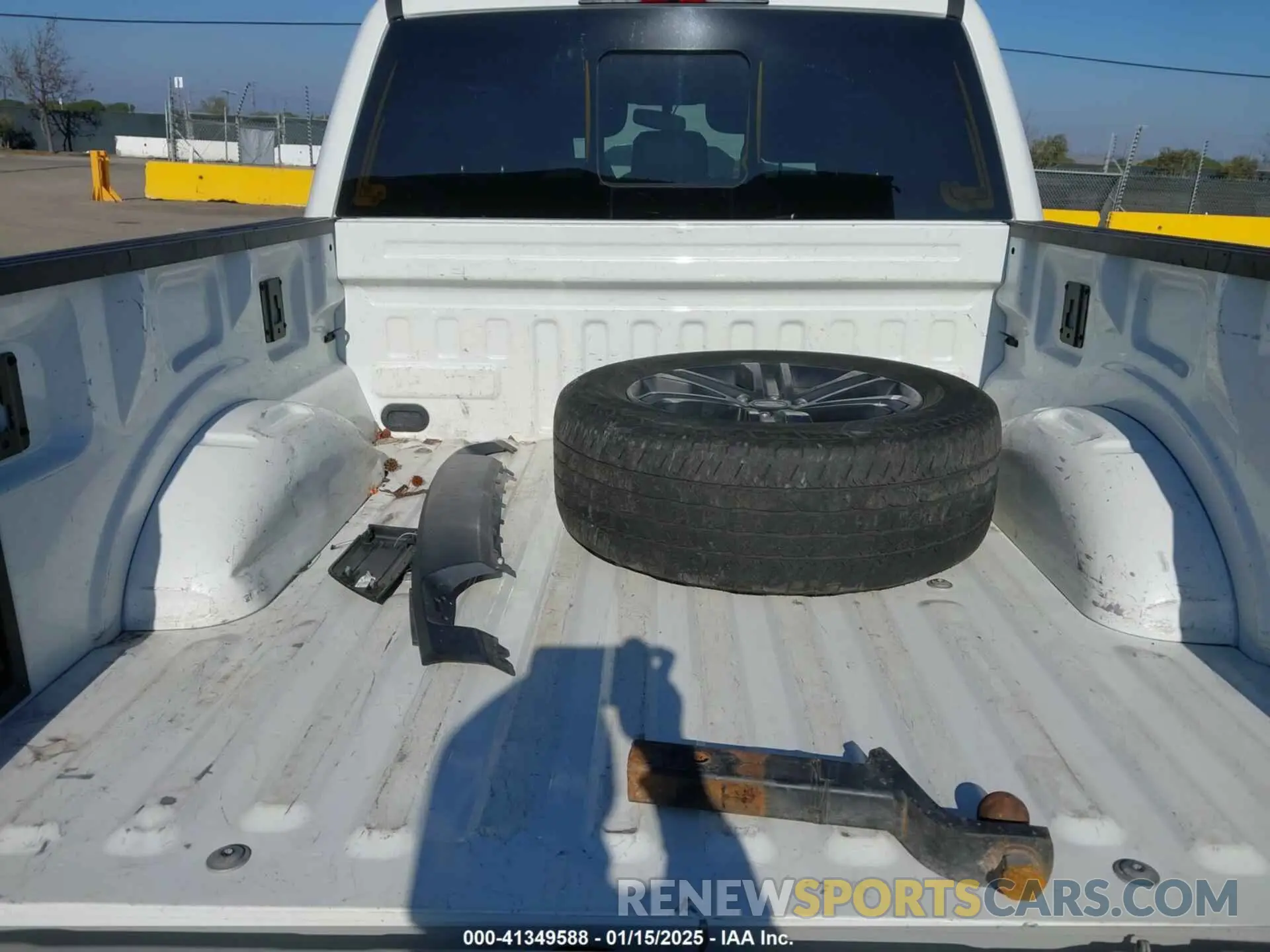 11 fotografías del automóvil dañado 1FTFW1E83NFA92867 FORD F-150 2022