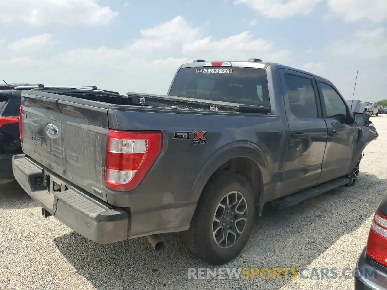 3 fotografías del automóvil dañado 1FTFW1E83NFB65624 FORD F-150 2022