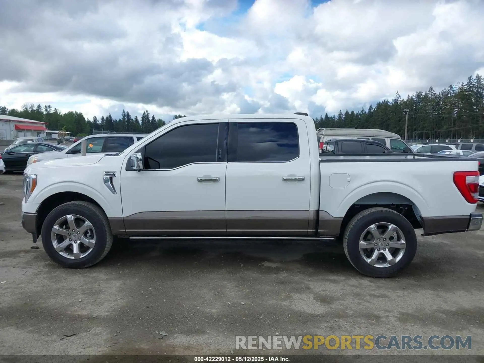 14 fotografías del automóvil dañado 1FTFW1E86NFC40218 FORD F-150 2022