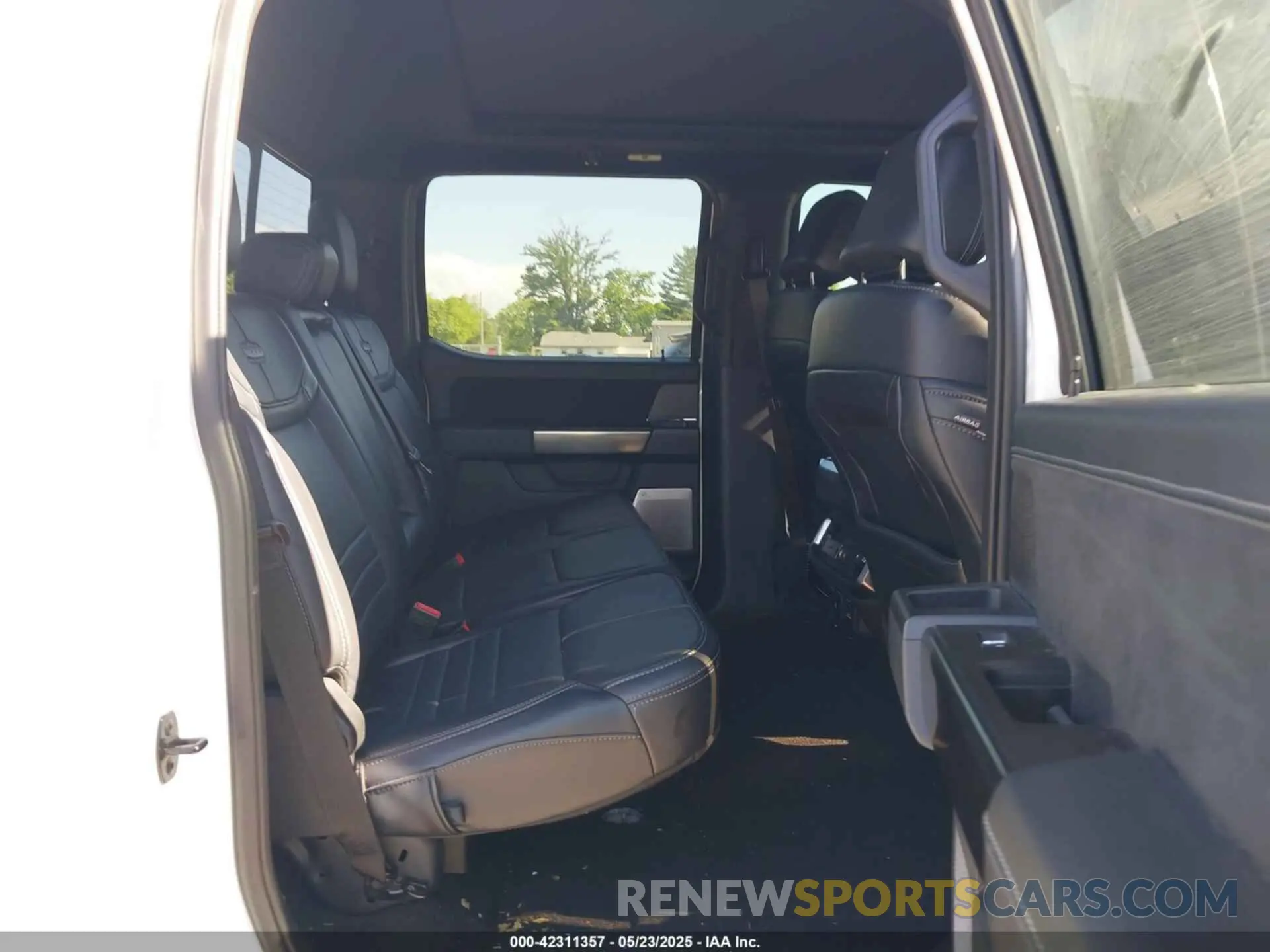 8 fotografías del automóvil dañado 1FTFW1E87NFB70146 FORD F-150 2022