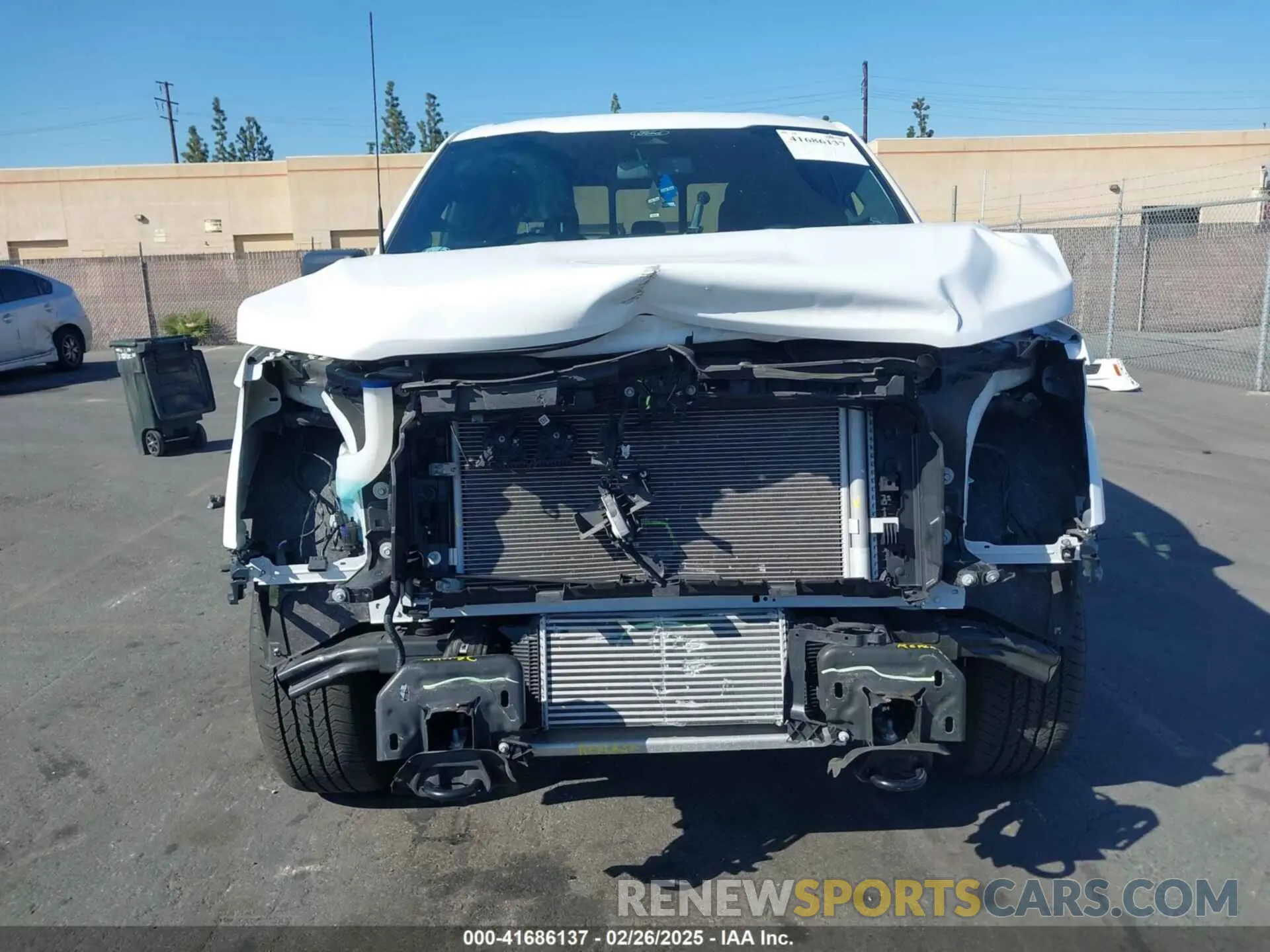 12 fotografías del automóvil dañado 1FTFW1E87NKE43237 FORD F-150 2022
