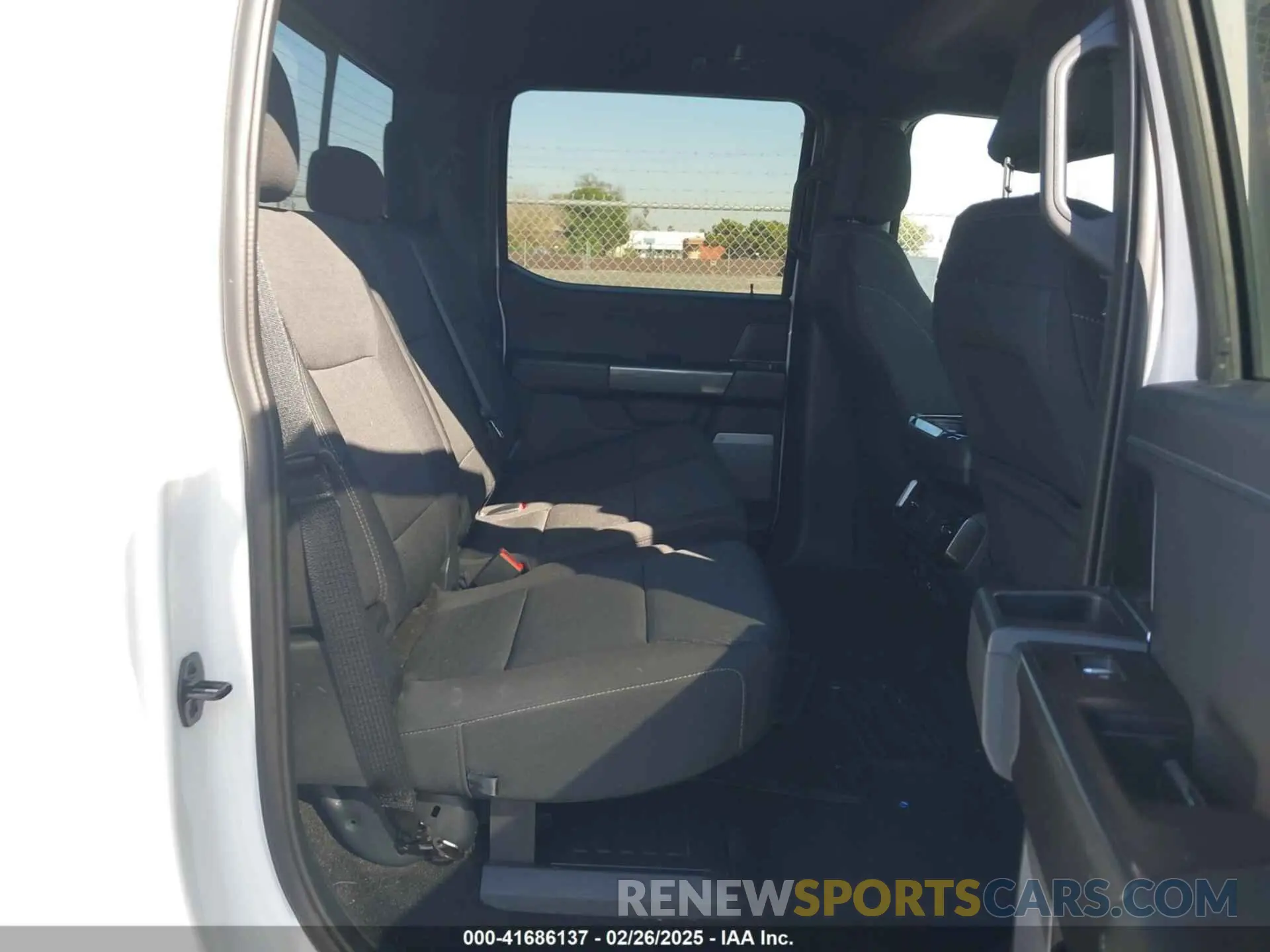 8 fotografías del automóvil dañado 1FTFW1E87NKE43237 FORD F-150 2022