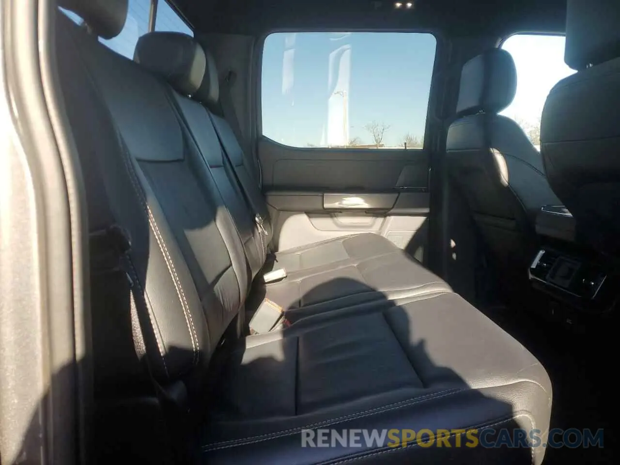 10 fotografías del automóvil dañado 1FTFW1E89NFA87138 FORD F-150 2022