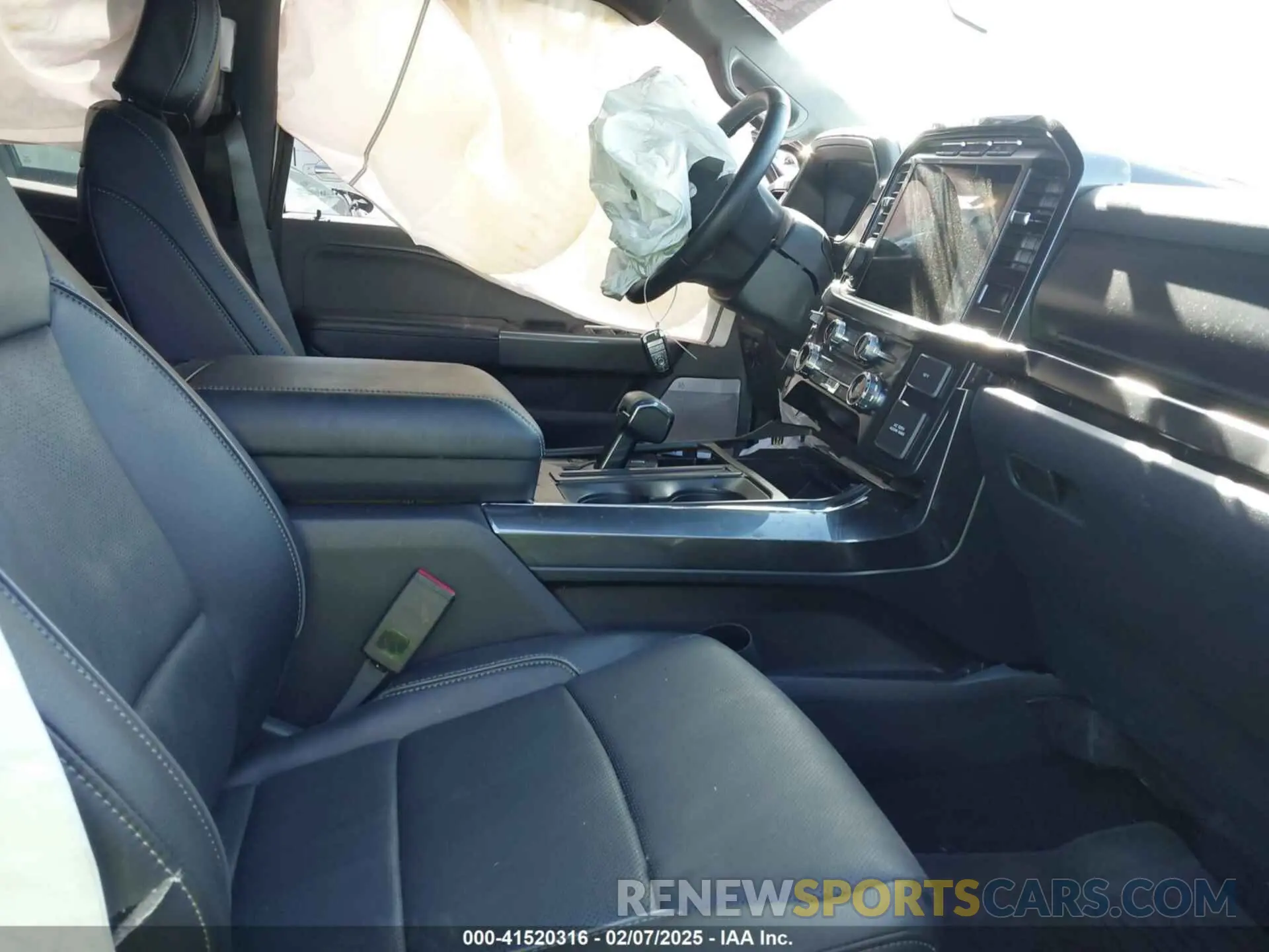 5 fotografías del automóvil dañado 1FTFW1E89NFB16010 FORD F-150 2022