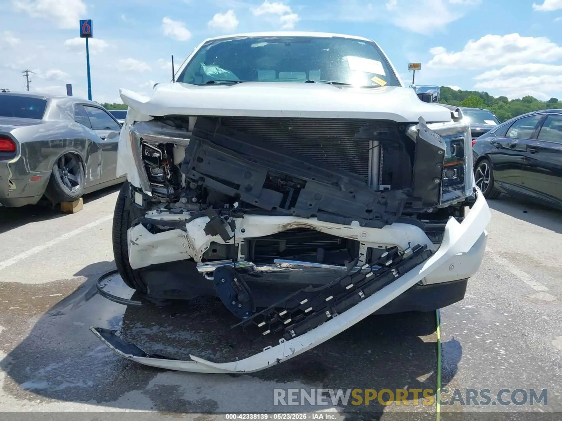 12 fotografías del automóvil dañado 1FTFW1E89NFB71217 FORD F-150 2022