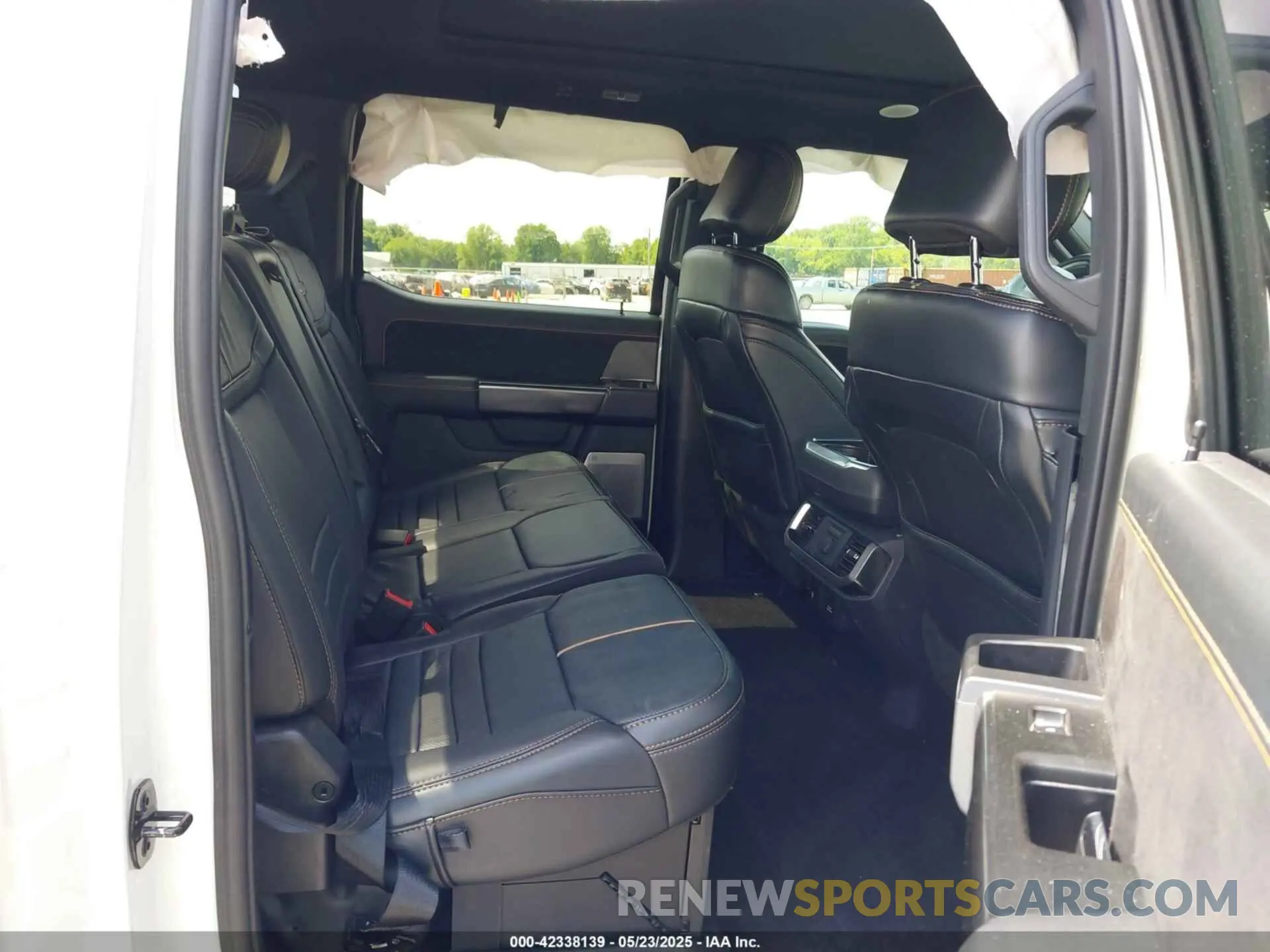 8 fotografías del automóvil dañado 1FTFW1E89NFB71217 FORD F-150 2022
