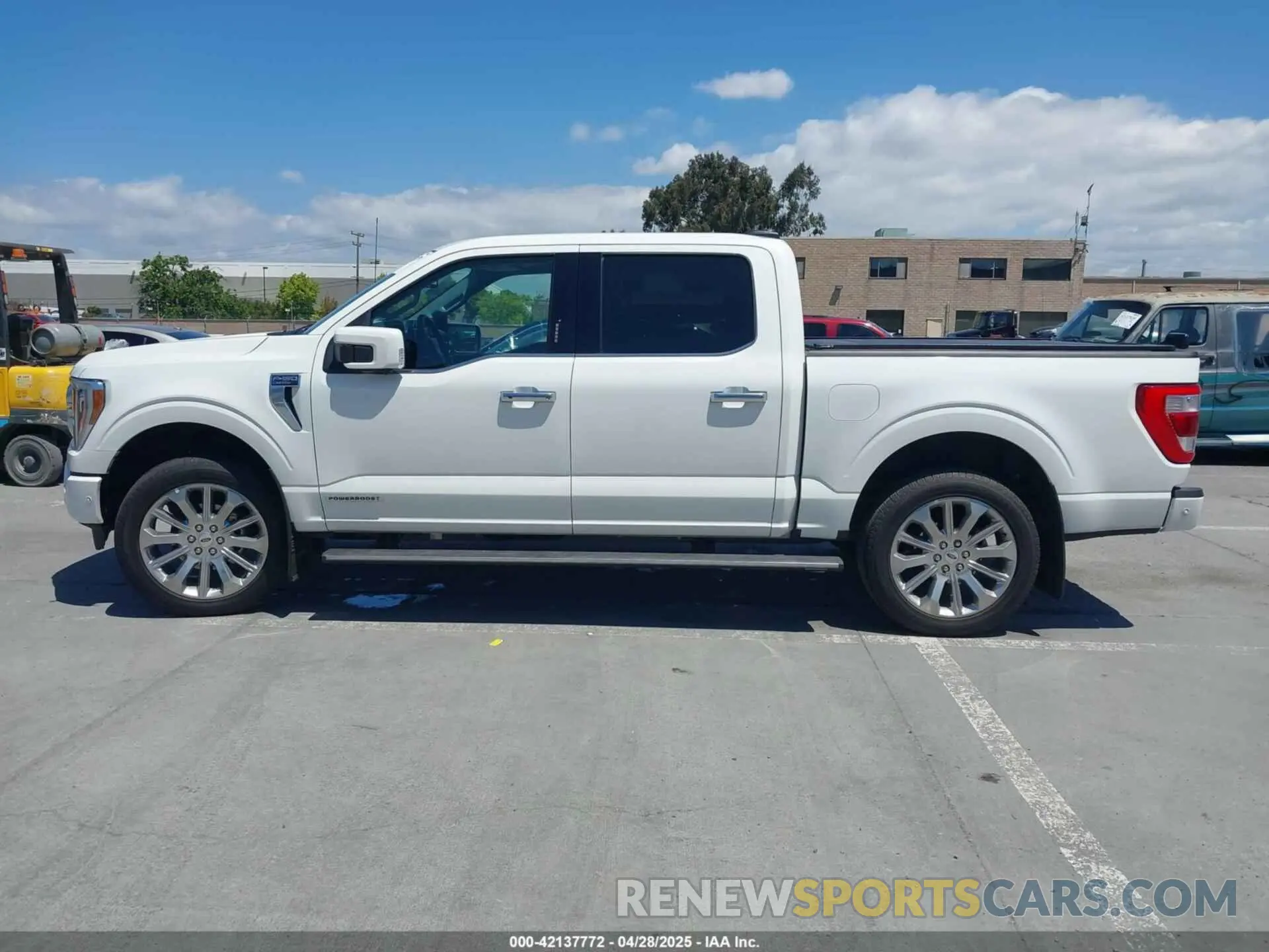 14 fotografías del automóvil dañado 1FTFW1ED0NFB57669 FORD F-150 2022