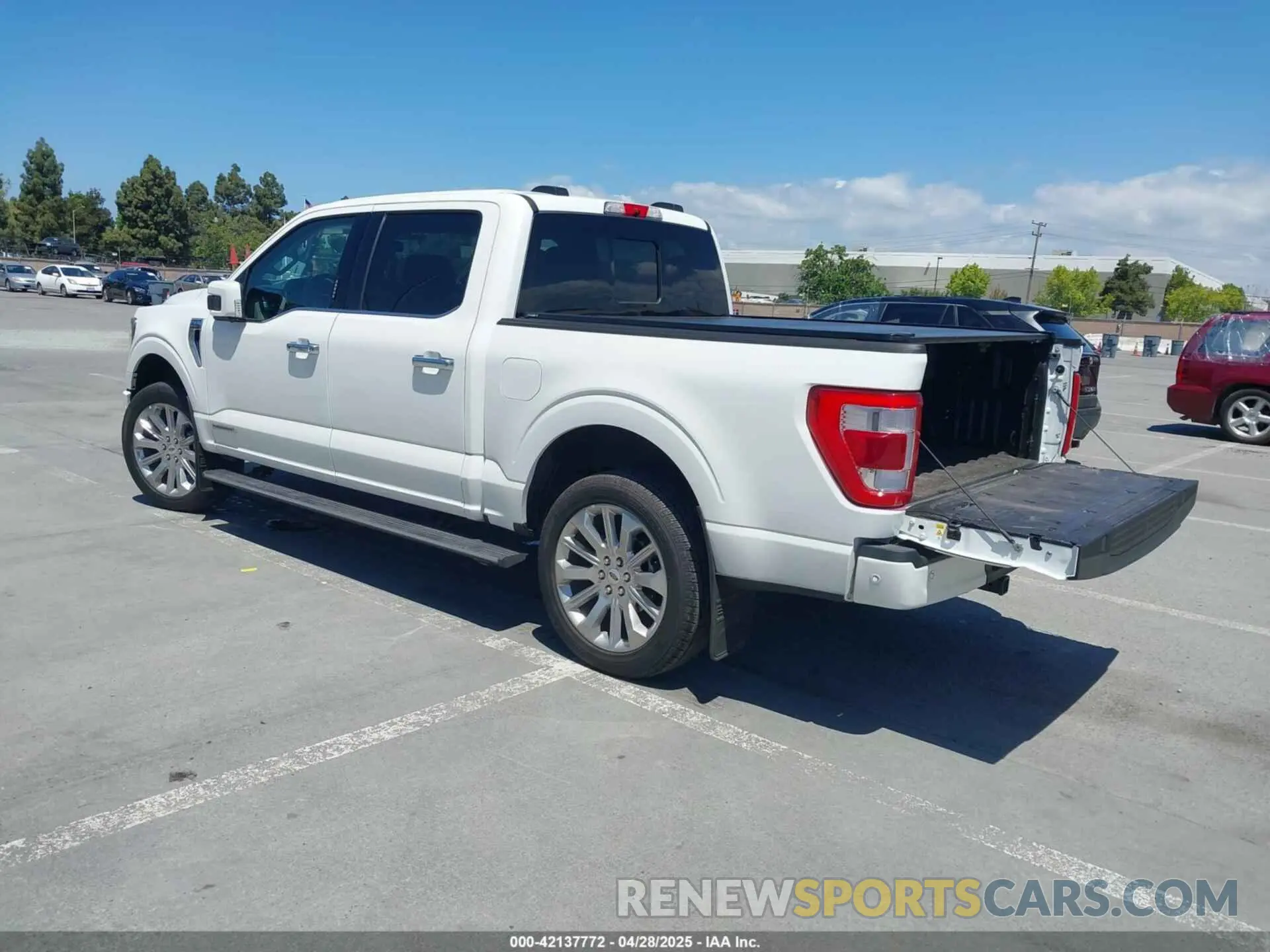 3 fotografías del automóvil dañado 1FTFW1ED0NFB57669 FORD F-150 2022