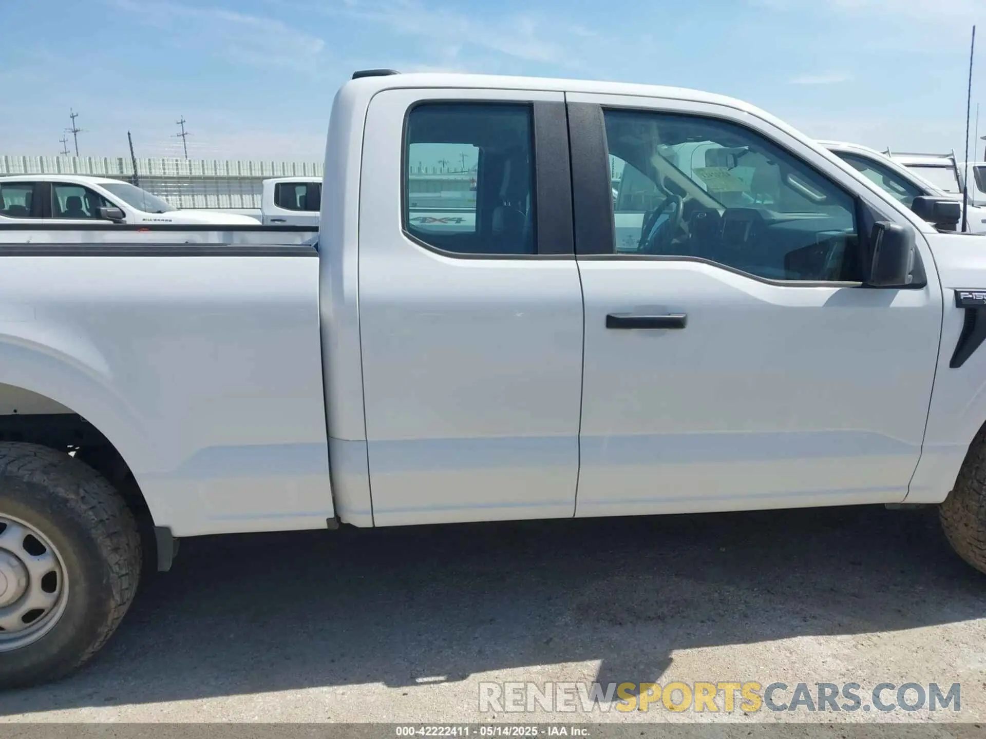 13 fotografías del automóvil dañado 1FTFX1E51NKD43881 FORD F-150 2022