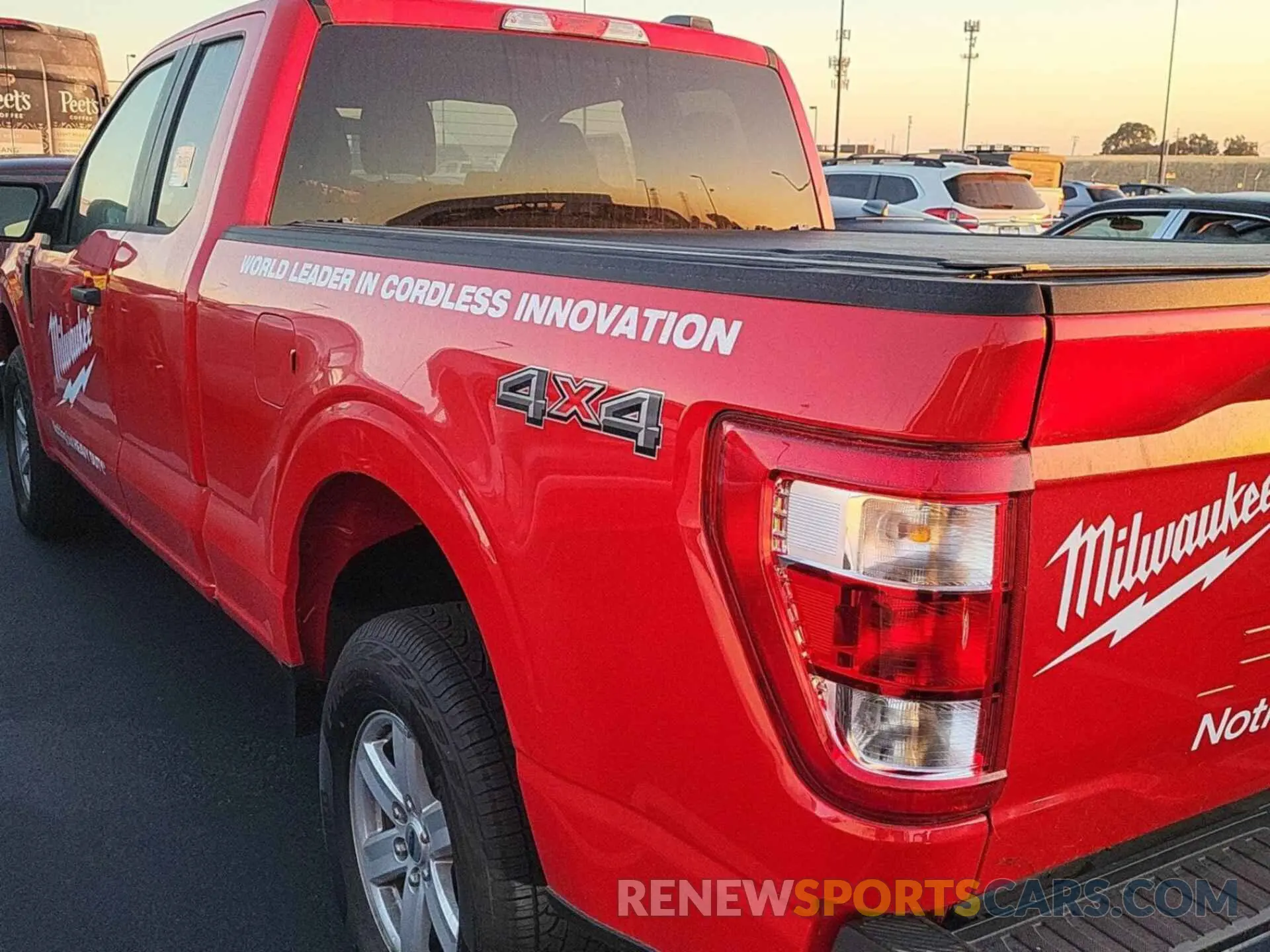 9 fotografías del automóvil dañado 1FTFX1E81NKE58197 FORD F-150 2022