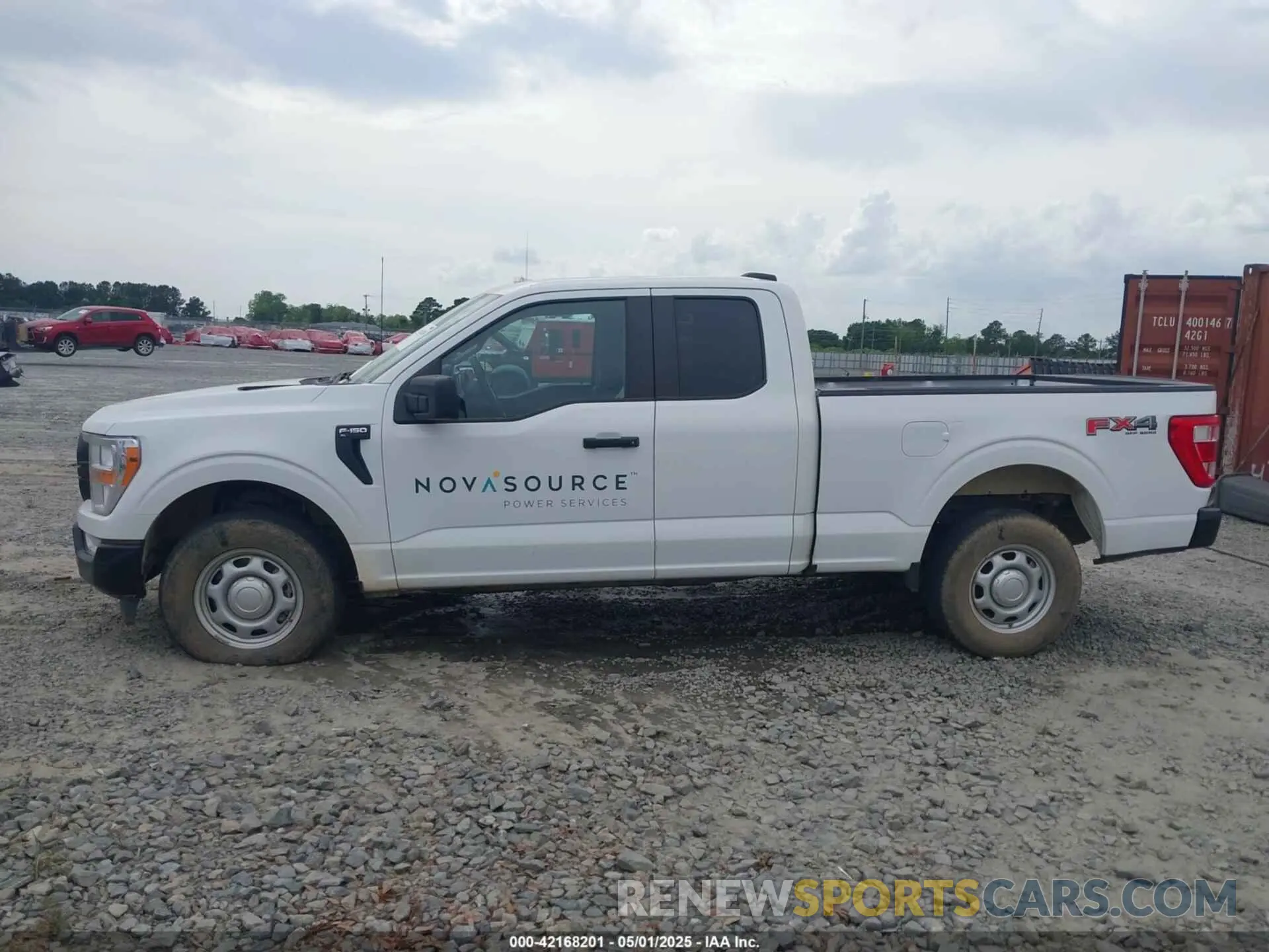 14 fotografías del automóvil dañado 1FTFX1E8XNKE11055 FORD F-150 2022