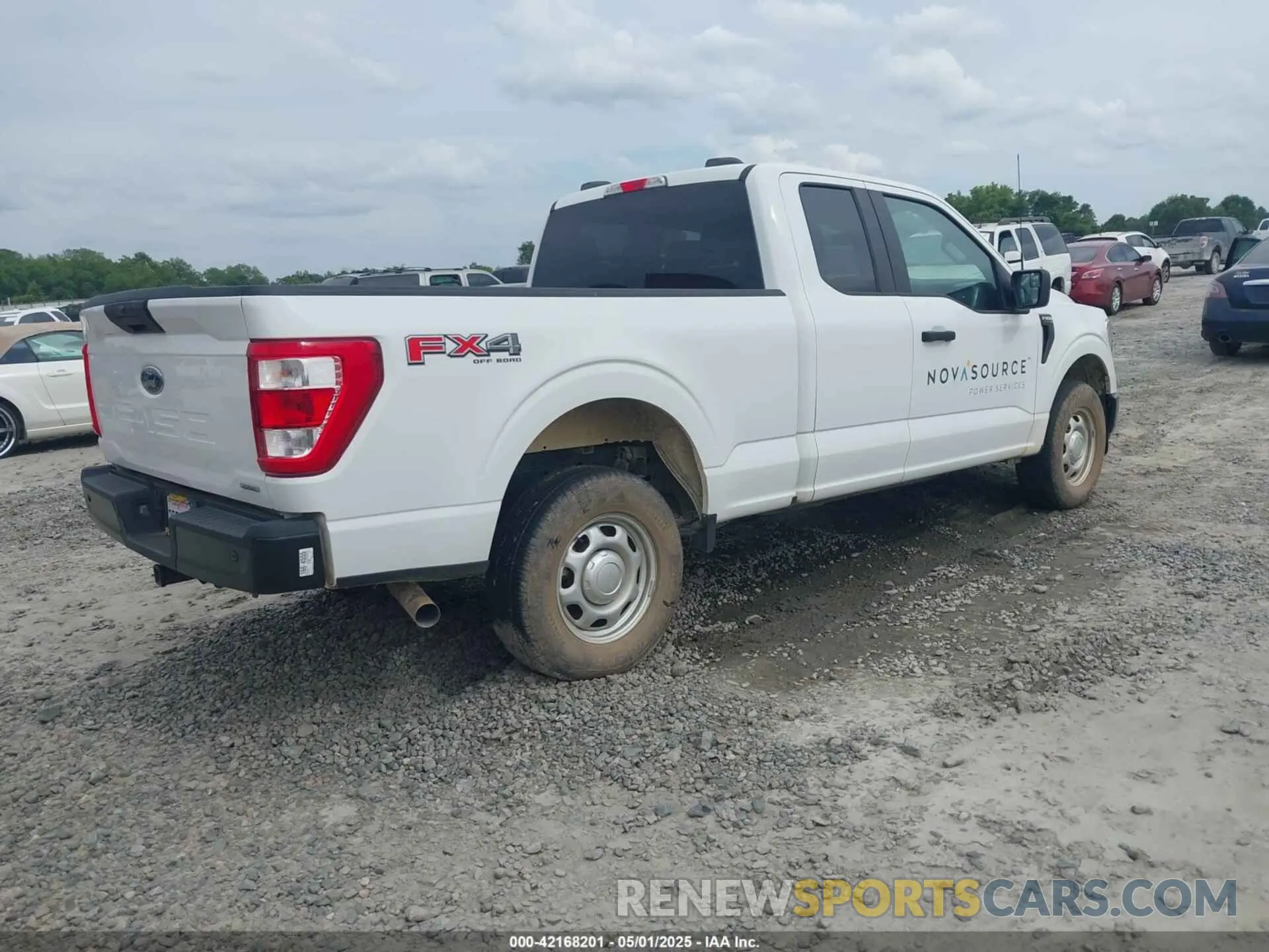 4 fotografías del automóvil dañado 1FTFX1E8XNKE11055 FORD F-150 2022