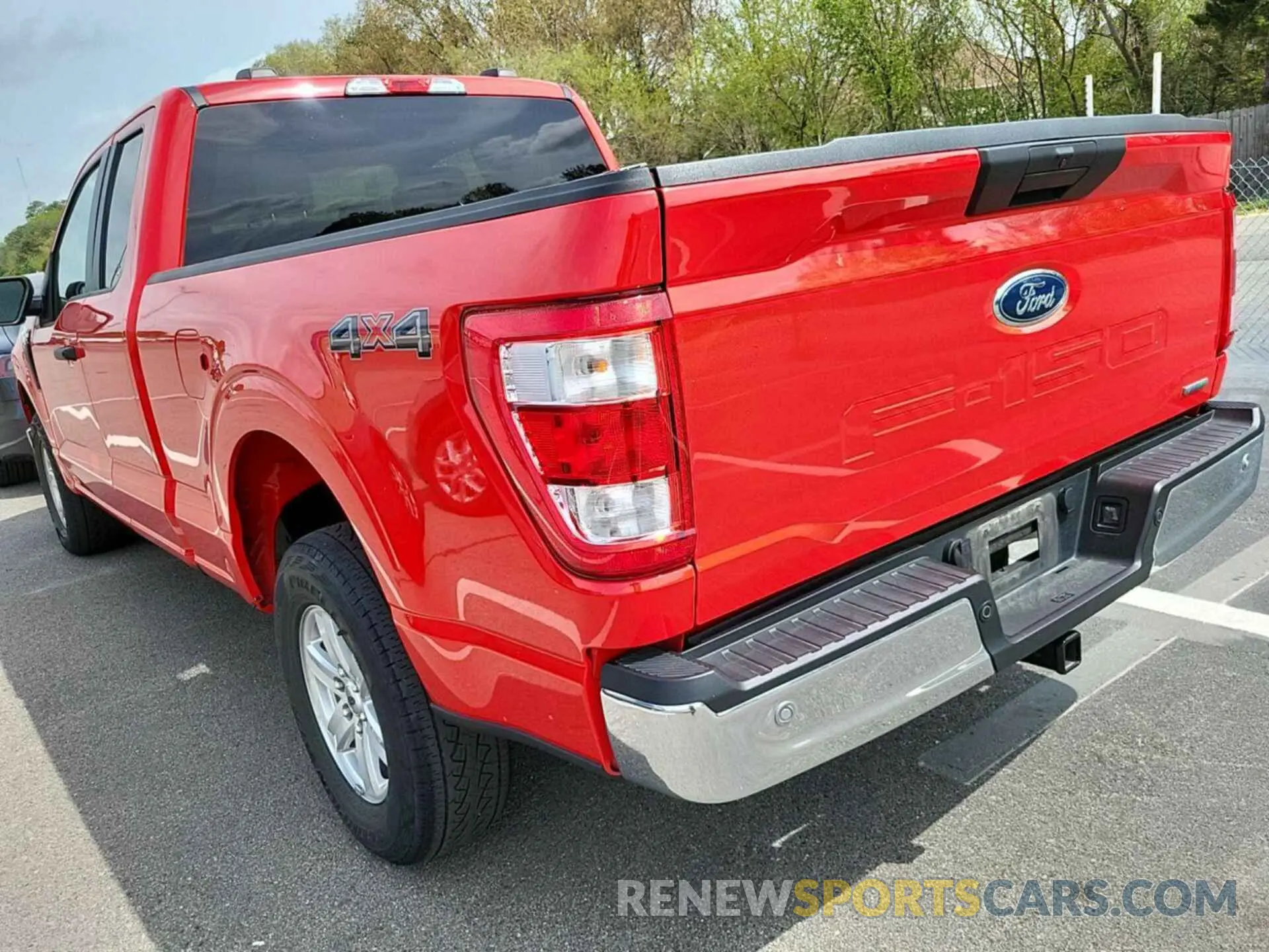 16 fotografías del automóvil dañado 1FTFX1E8XNKE56965 FORD F-150 2022