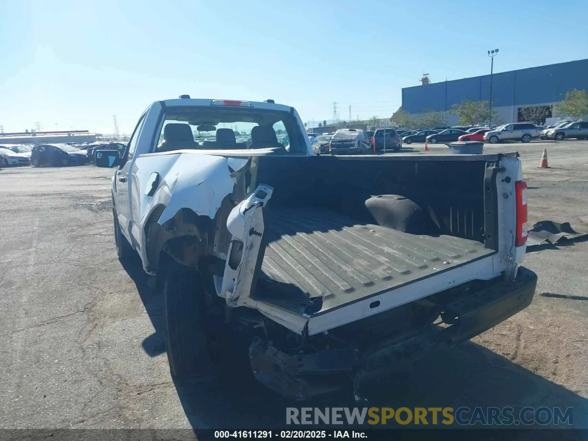 3 fotografías del automóvil dañado 1FTMF1CB5NKE39967 FORD F-150 2022
