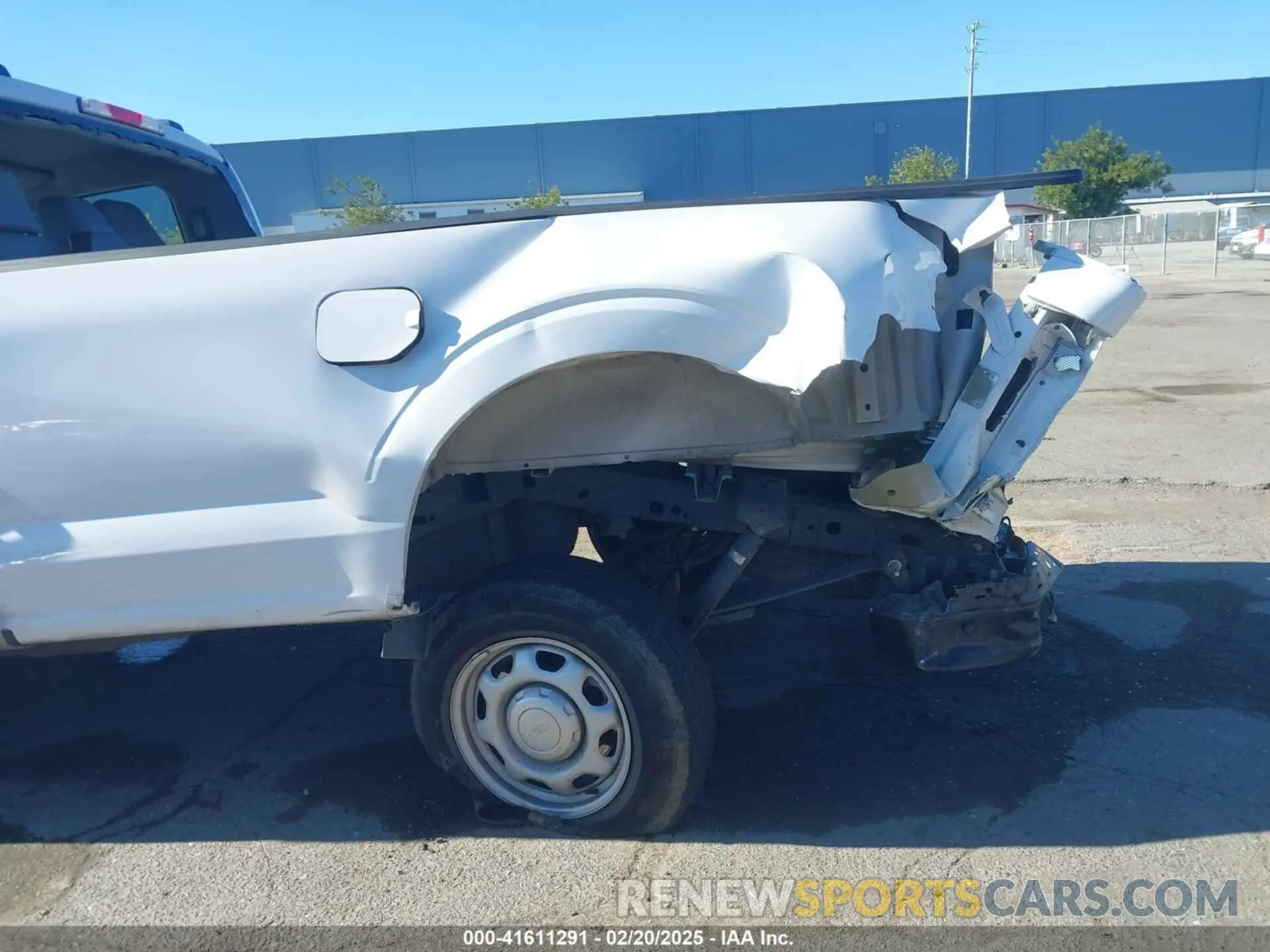 6 fotografías del automóvil dañado 1FTMF1CB5NKE39967 FORD F-150 2022