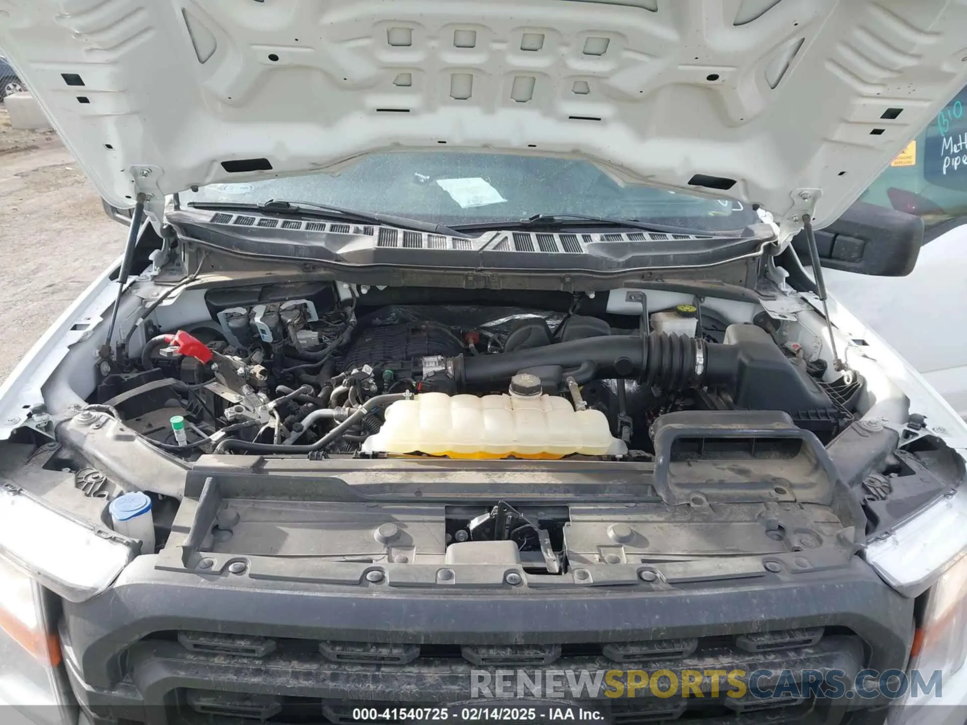 10 fotografías del automóvil dañado 1FTMF1CB8NKE34567 FORD F-150 2022