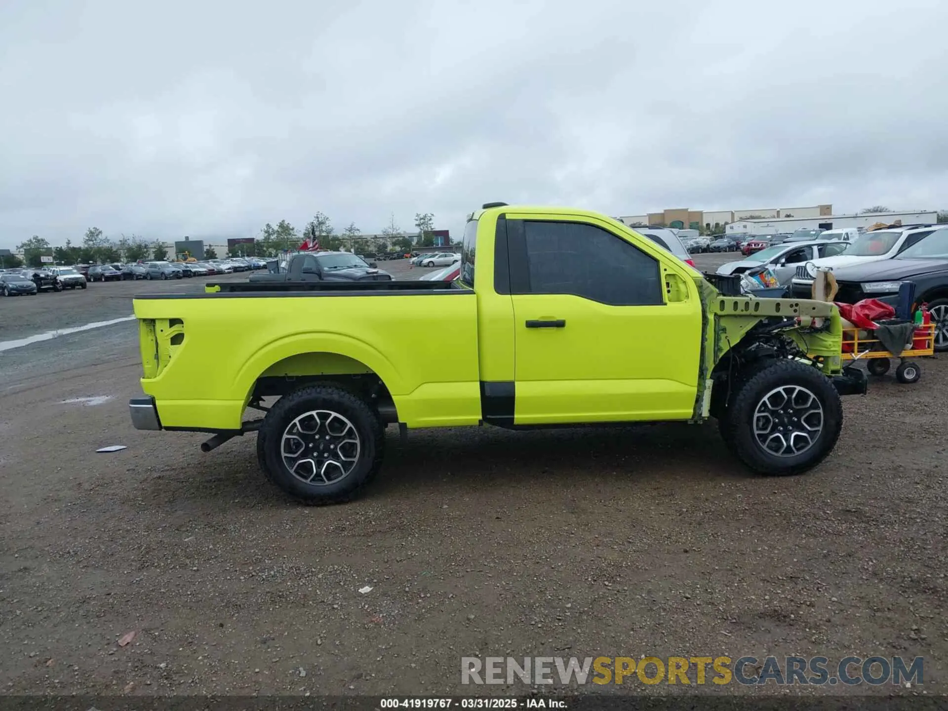12 fotografías del automóvil dañado 1FTMF1CBXNKE01540 FORD F-150 2022