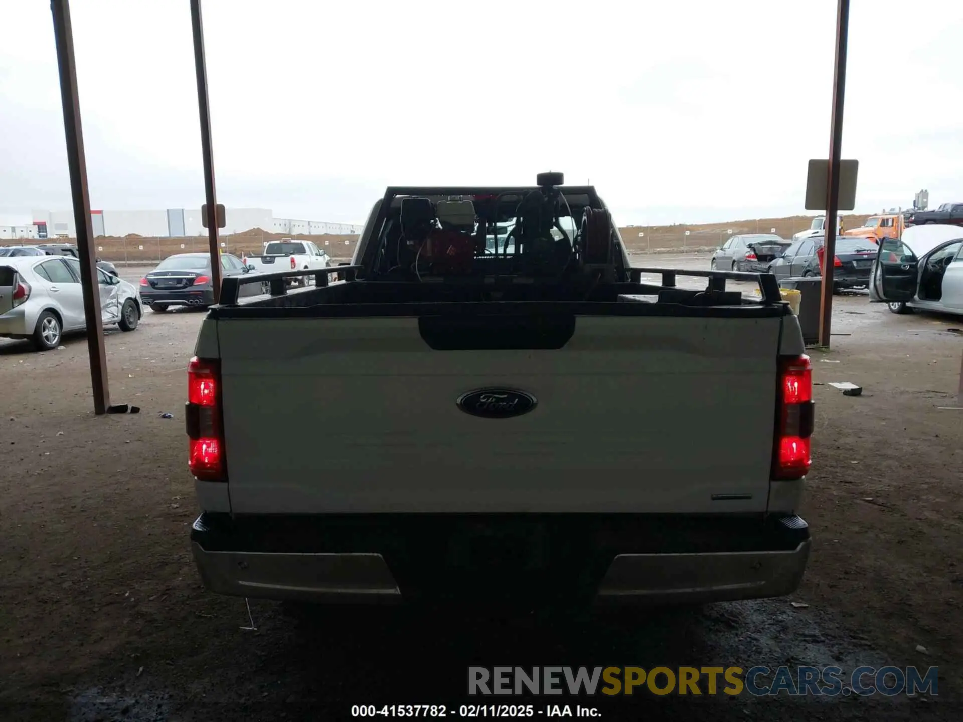 16 fotografías del automóvil dañado 1FTMF1CP0NKD88843 FORD F-150 2022