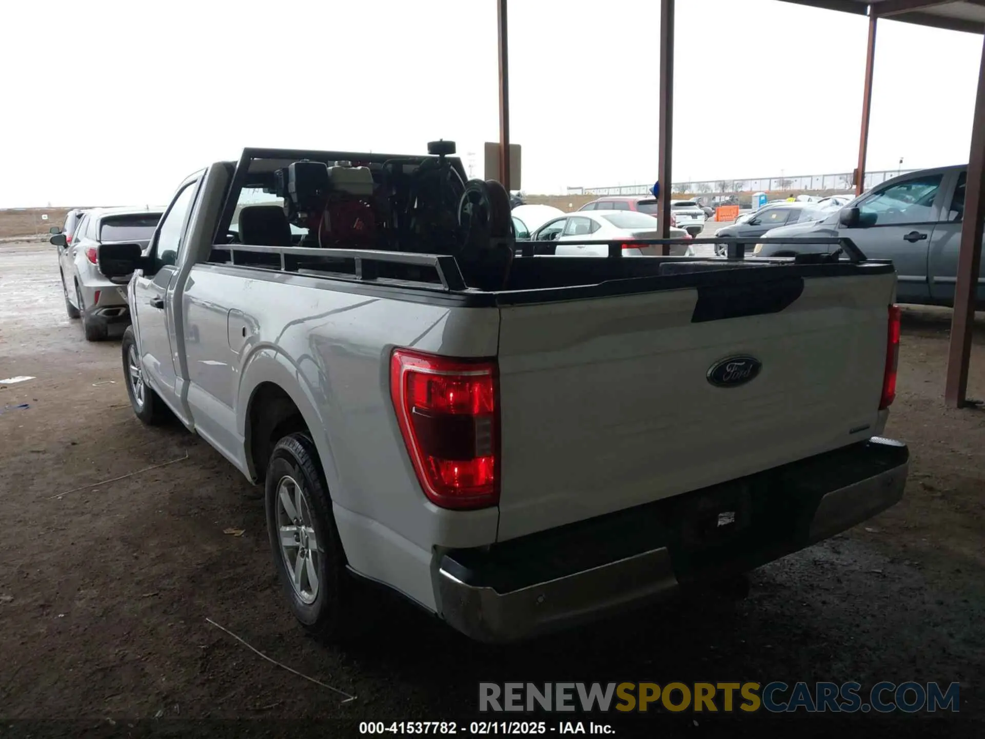 3 fotografías del automóvil dañado 1FTMF1CP0NKD88843 FORD F-150 2022
