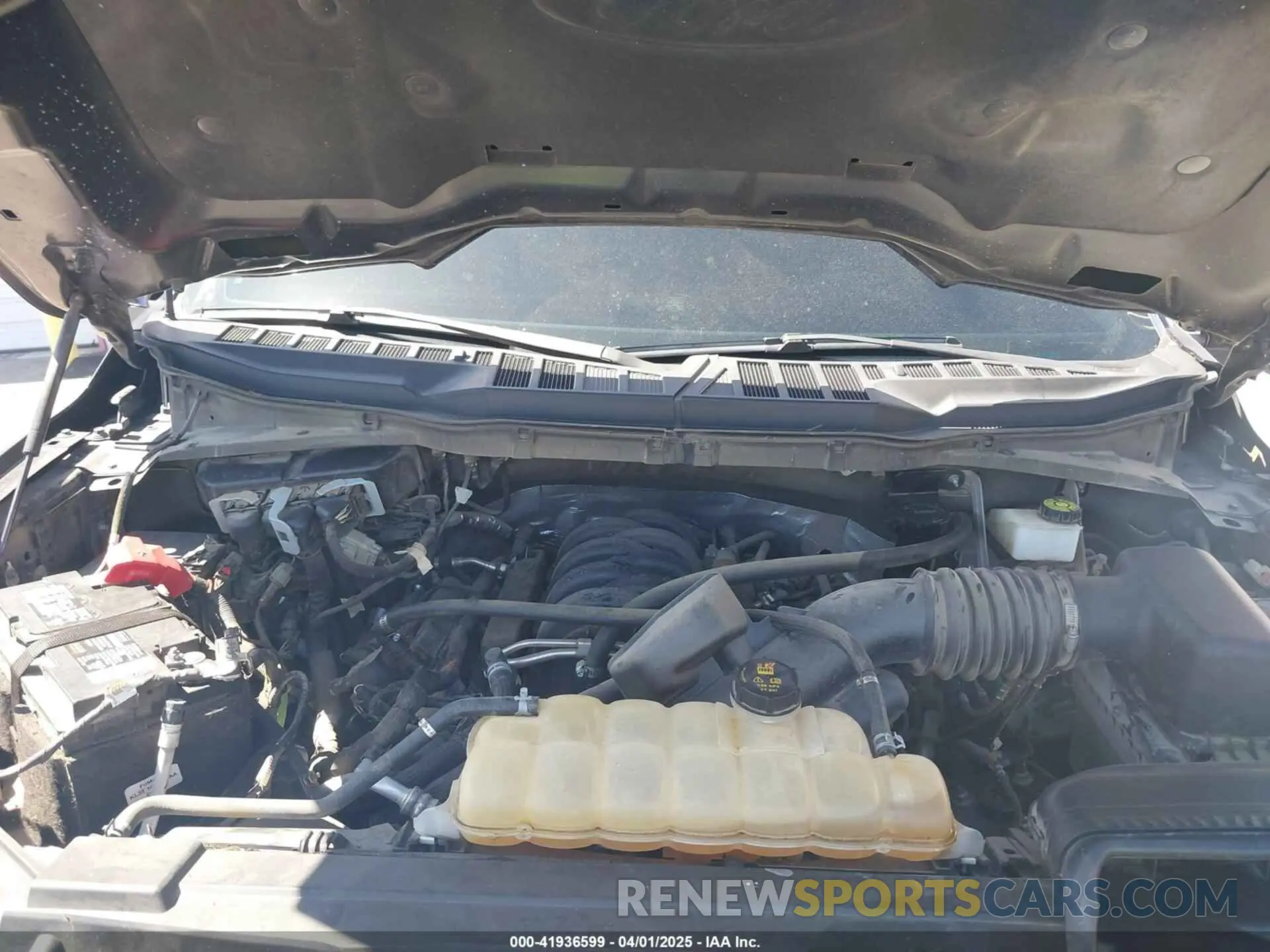 10 fotografías del automóvil dañado 1FTMF1E54NKE22584 FORD F-150 2022