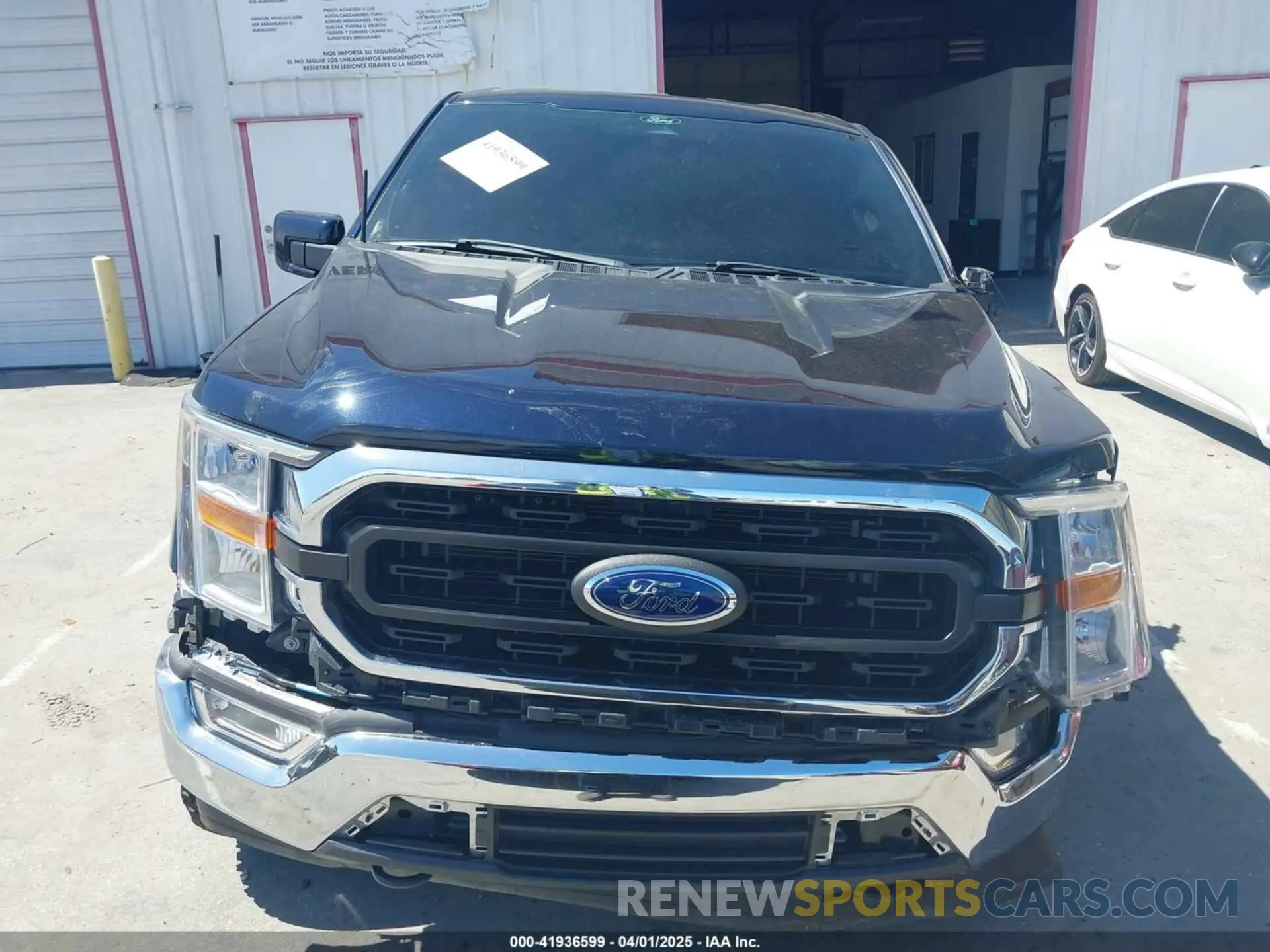 12 fotografías del automóvil dañado 1FTMF1E54NKE22584 FORD F-150 2022
