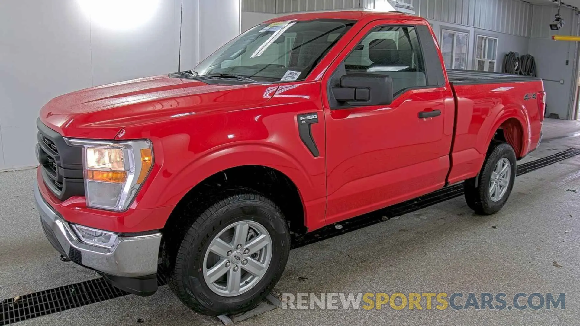 10 fotografías del automóvil dañado 1FTMF1EB4NKE05516 FORD F-150 2022