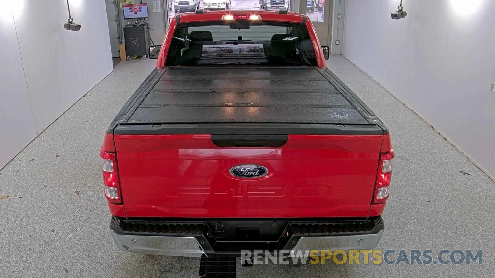 16 fotografías del automóvil dañado 1FTMF1EB4NKE05516 FORD F-150 2022