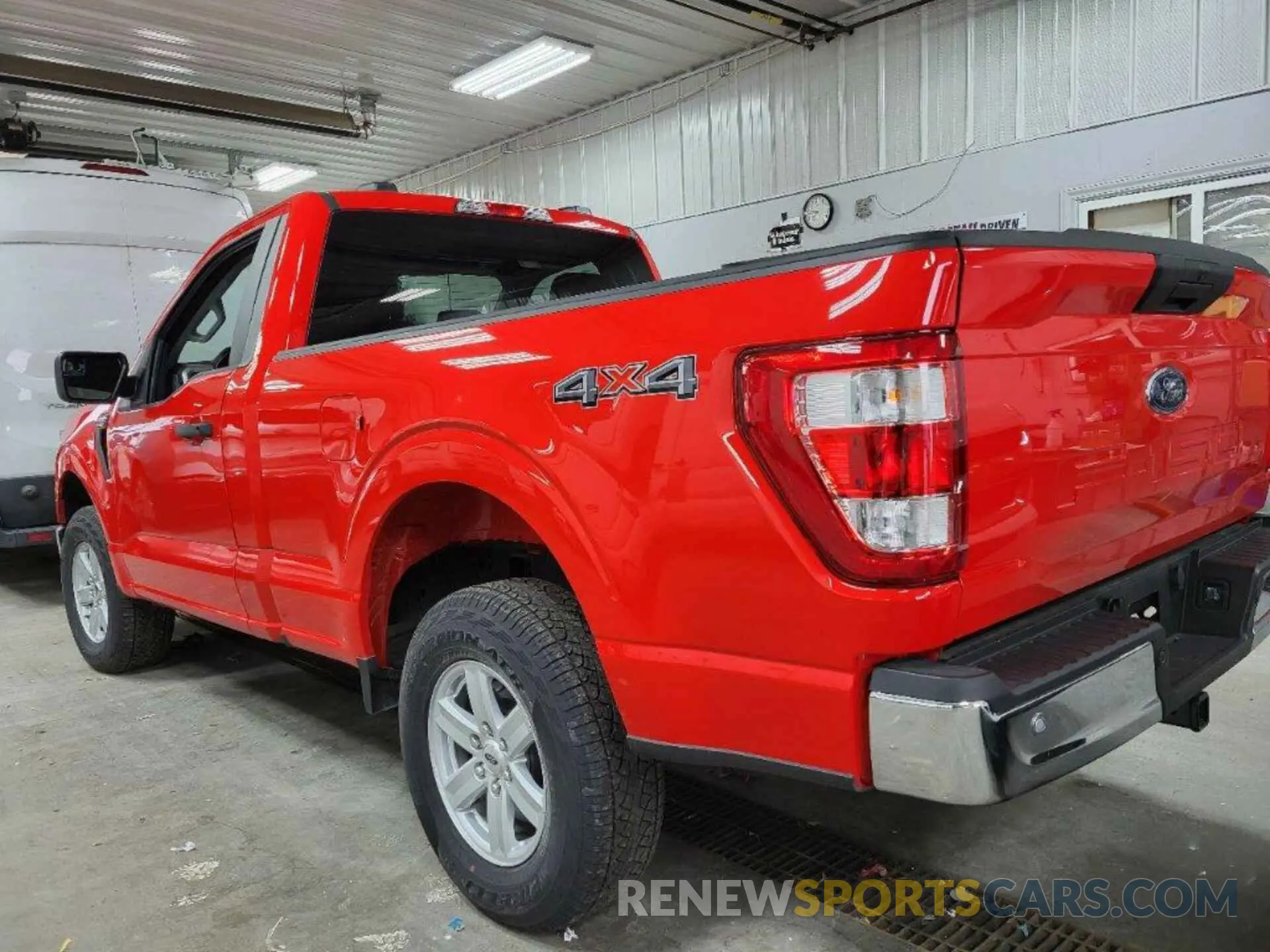 7 fotografías del automóvil dañado 1FTMF1EB4NKE05516 FORD F-150 2022