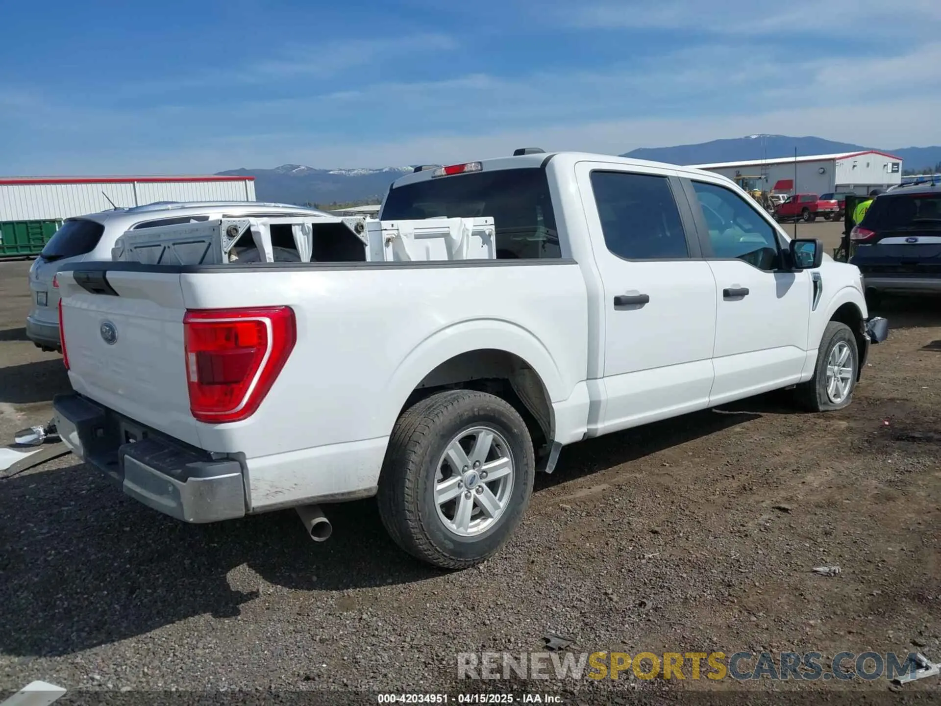 4 fotografías del automóvil dañado 1FTEW1C51PKE77973 FORD F-150 2023