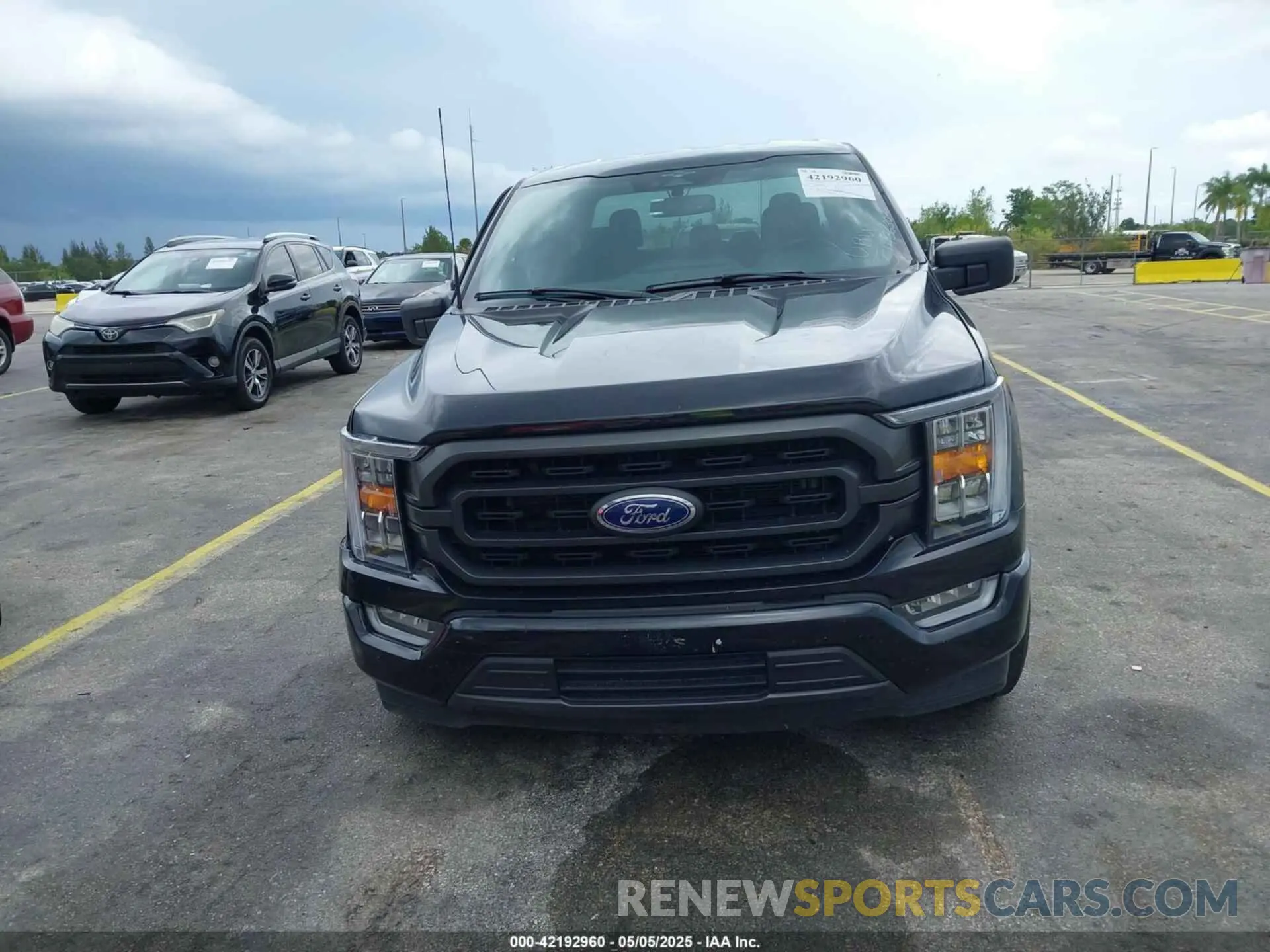 12 fotografías del automóvil dañado 1FTEW1C52PFA90311 FORD F-150 2023