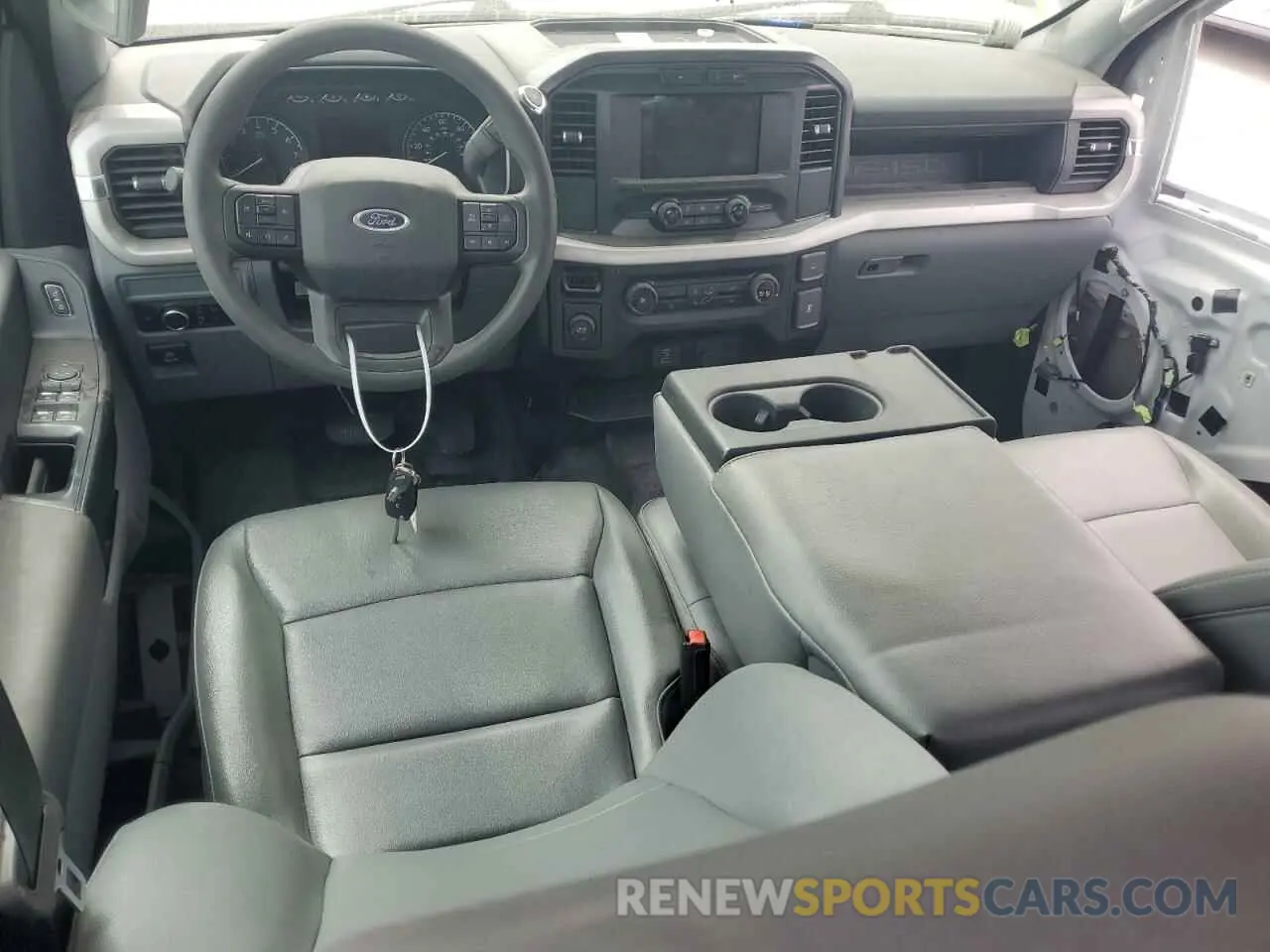 8 fotografías del automóvil dañado 1FTEW1C52PFB62110 FORD F-150 2023