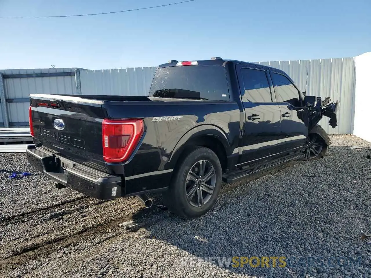 3 fotografías del automóvil dañado 1FTEW1C53PFB83581 FORD F-150 2023