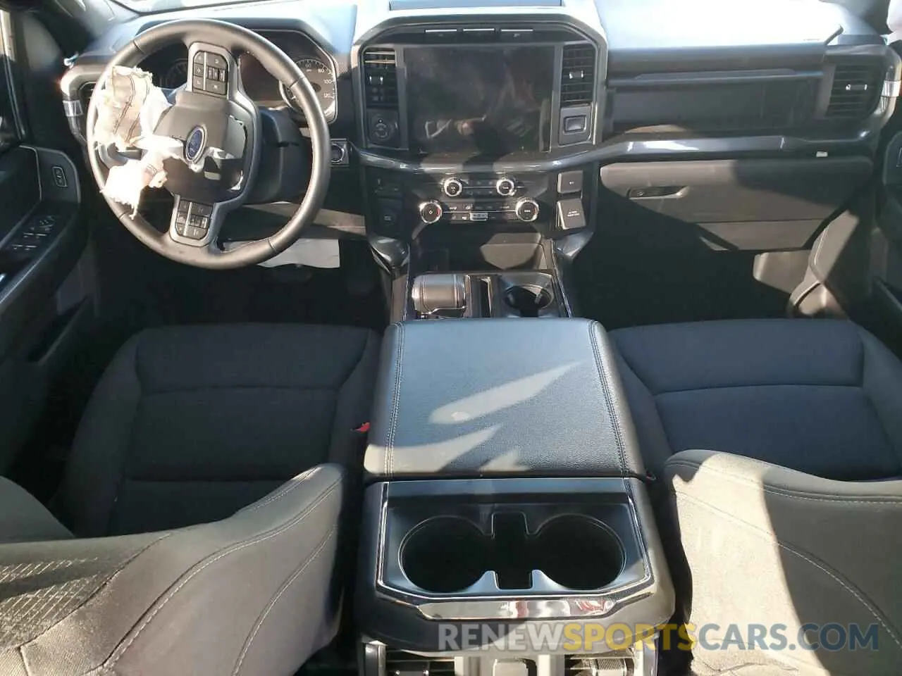 8 fotografías del automóvil dañado 1FTEW1C53PFB83581 FORD F-150 2023