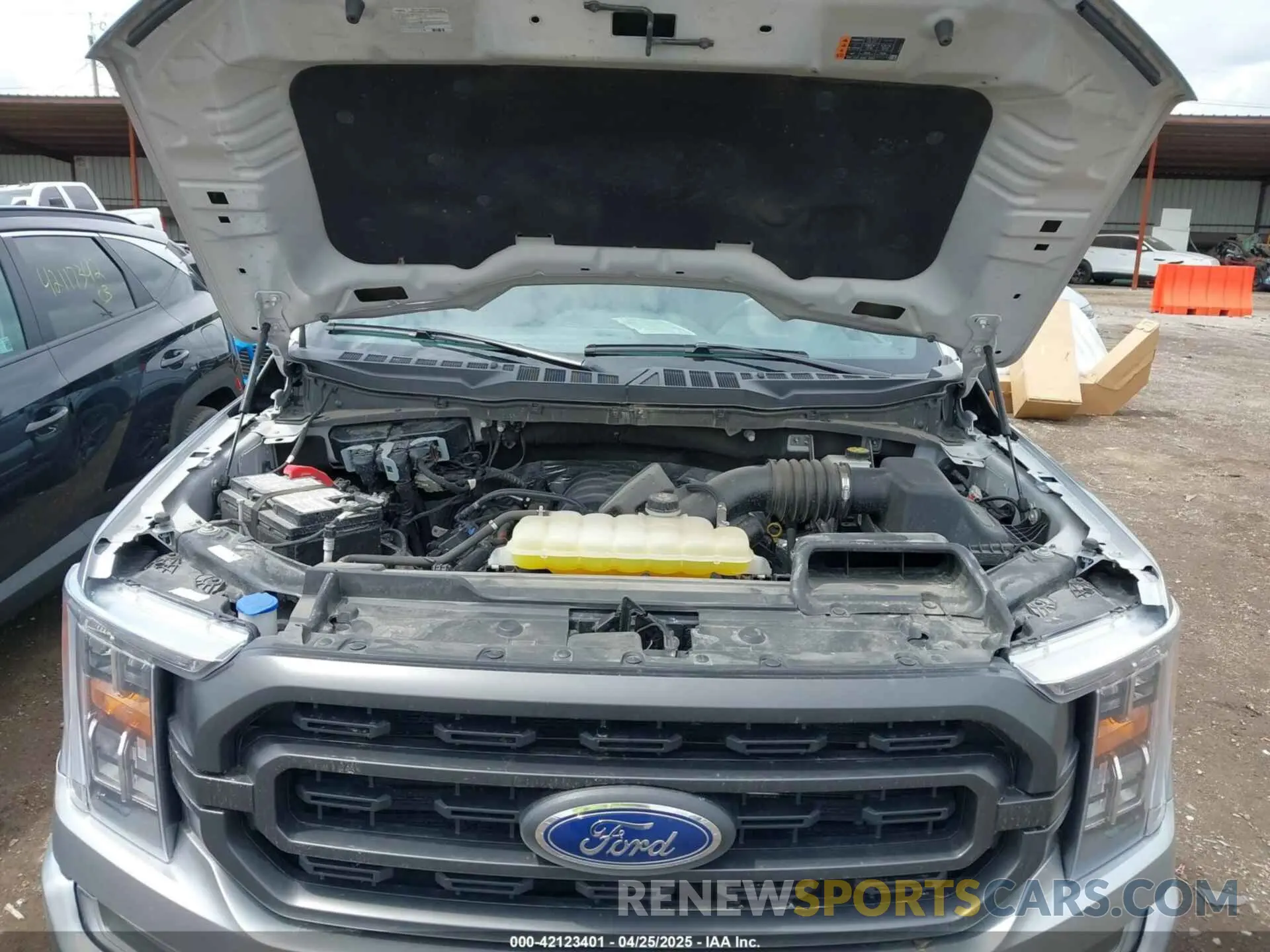 10 fotografías del automóvil dañado 1FTEW1C53PFC27546 FORD F-150 2023