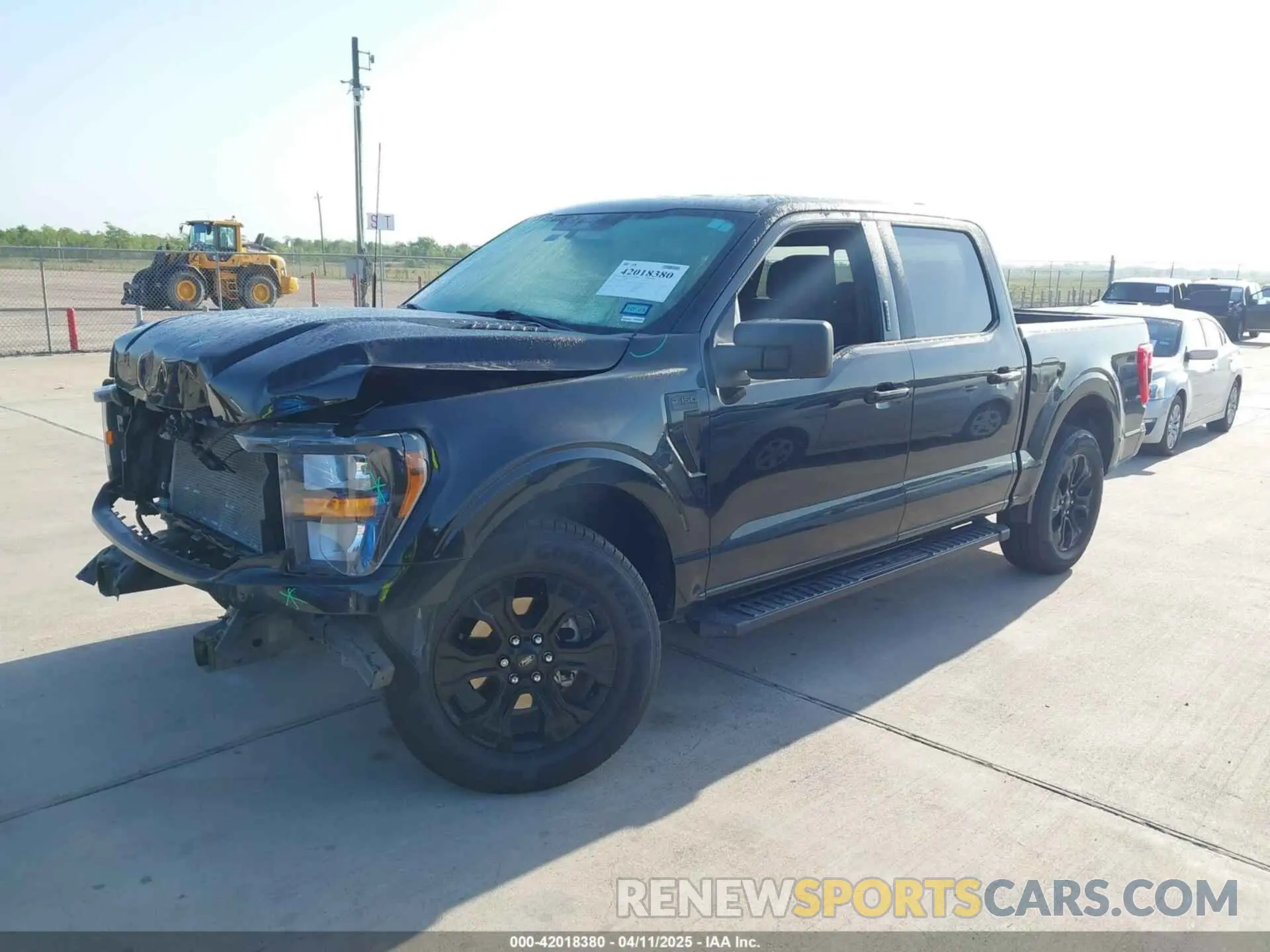 2 fotografías del automóvil dañado 1FTEW1C53PFC77282 FORD F-150 2023