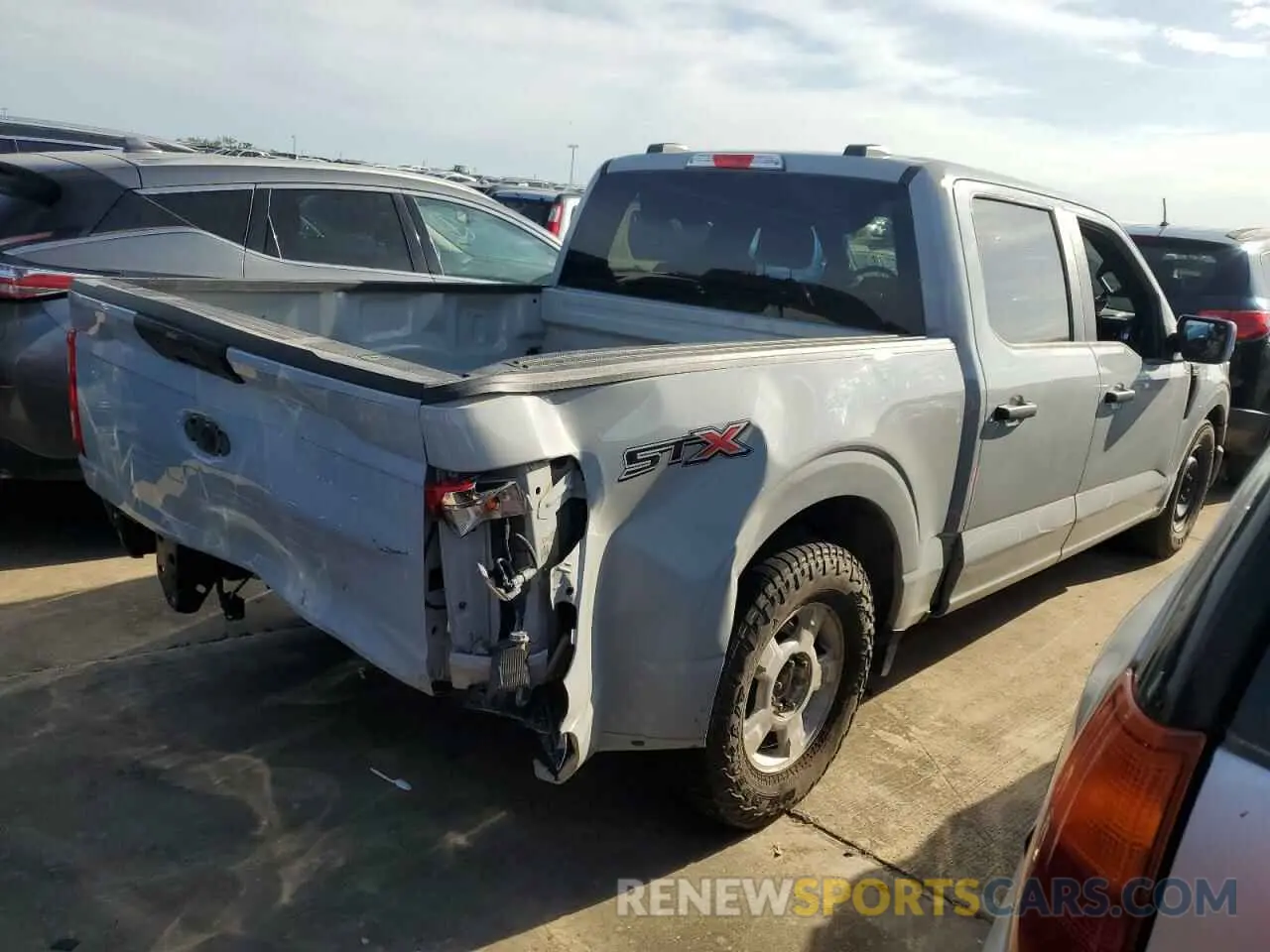 3 fotografías del automóvil dañado 1FTEW1C54PKF82670 FORD F-150 2023