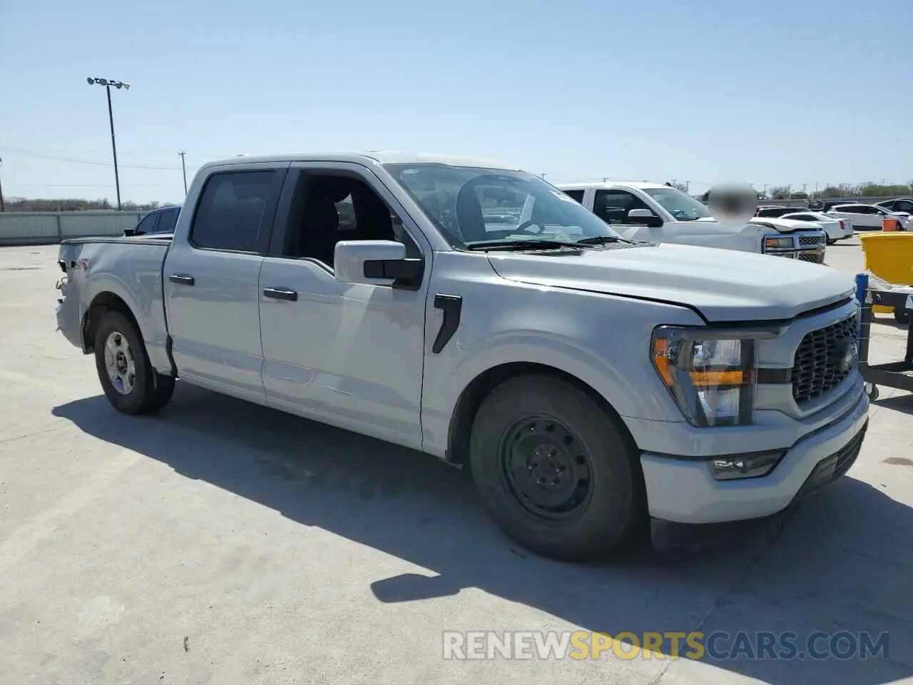 4 fotografías del automóvil dañado 1FTEW1C54PKF82670 FORD F-150 2023
