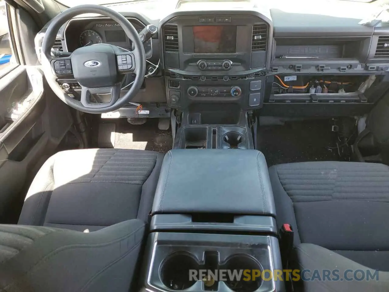 8 fotografías del automóvil dañado 1FTEW1C54PKF82670 FORD F-150 2023